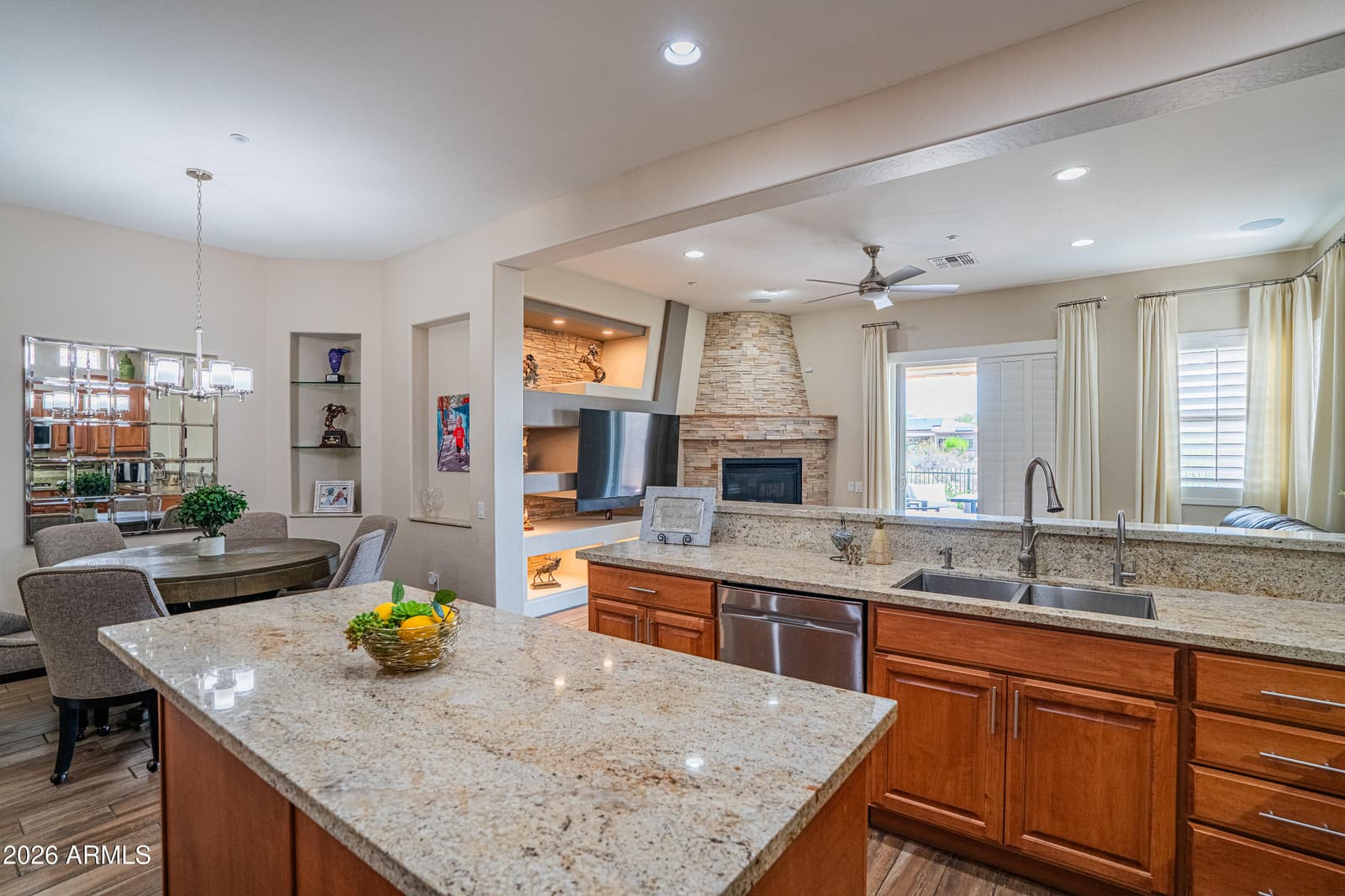42431 N CELEBRATION Way, Phoenix, AZ 85086 — photo 4 of 45