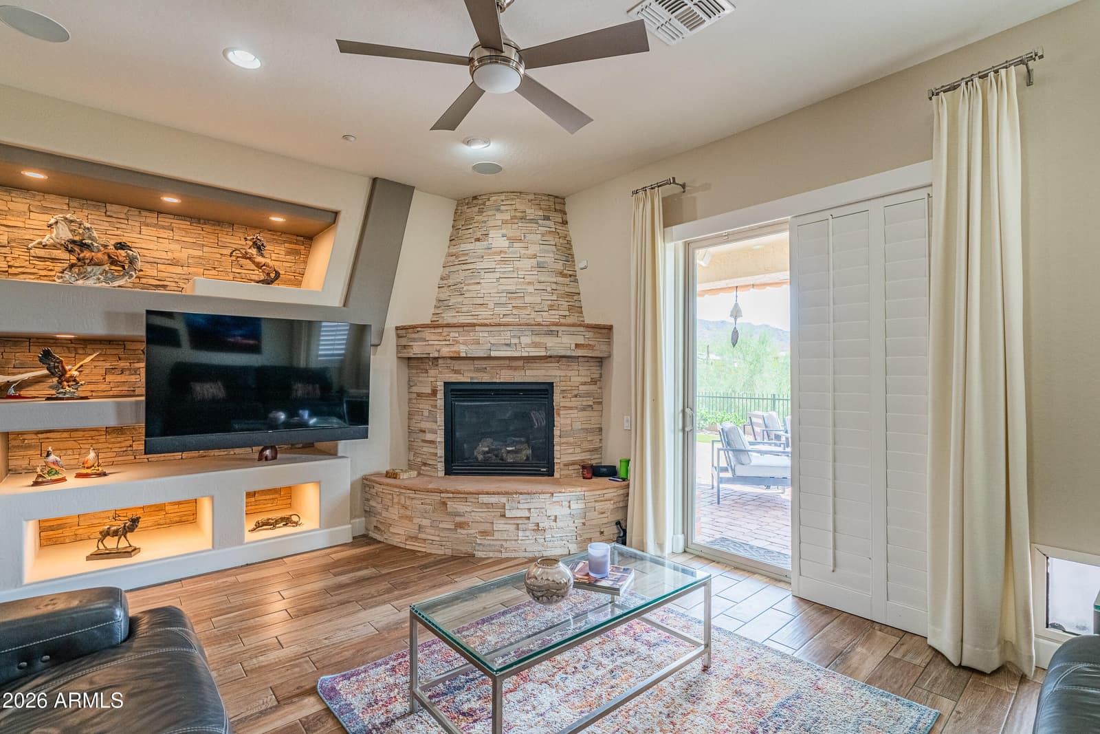 42431 N CELEBRATION Way, Phoenix, AZ 85086 — photo 14 of 45