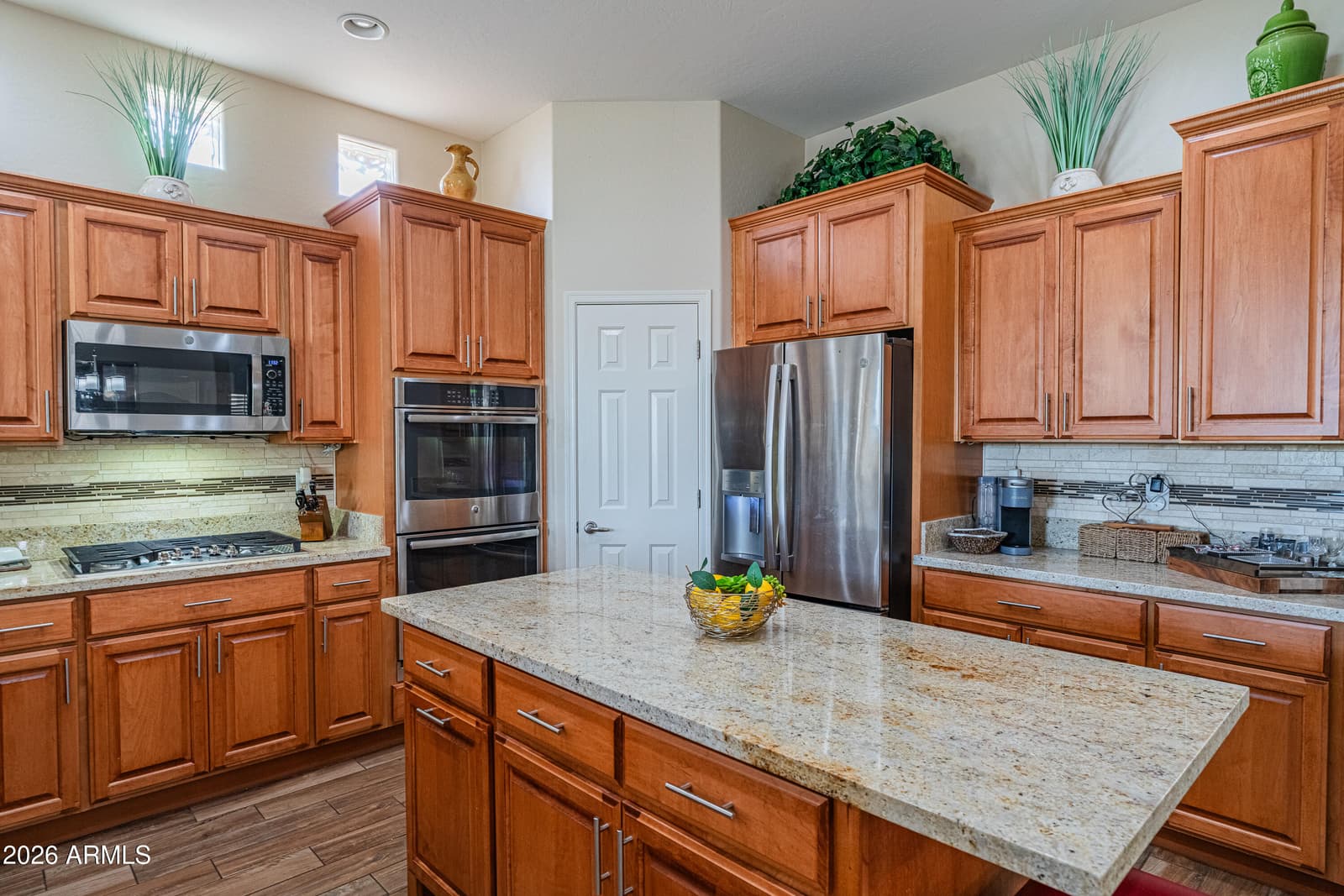 42431 N CELEBRATION Way, Phoenix, AZ 85086 — photo 17 of 45