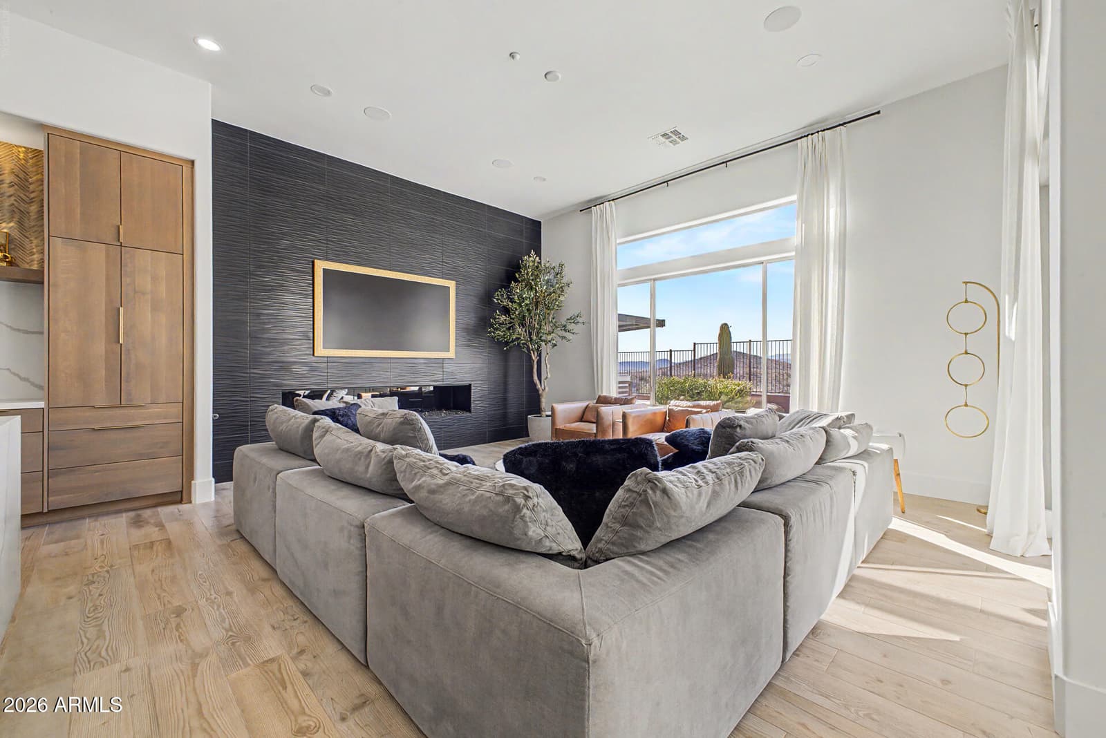 2554 W SHINNECOCK Way, Phoenix, AZ 85086 — photo 11 of 50
