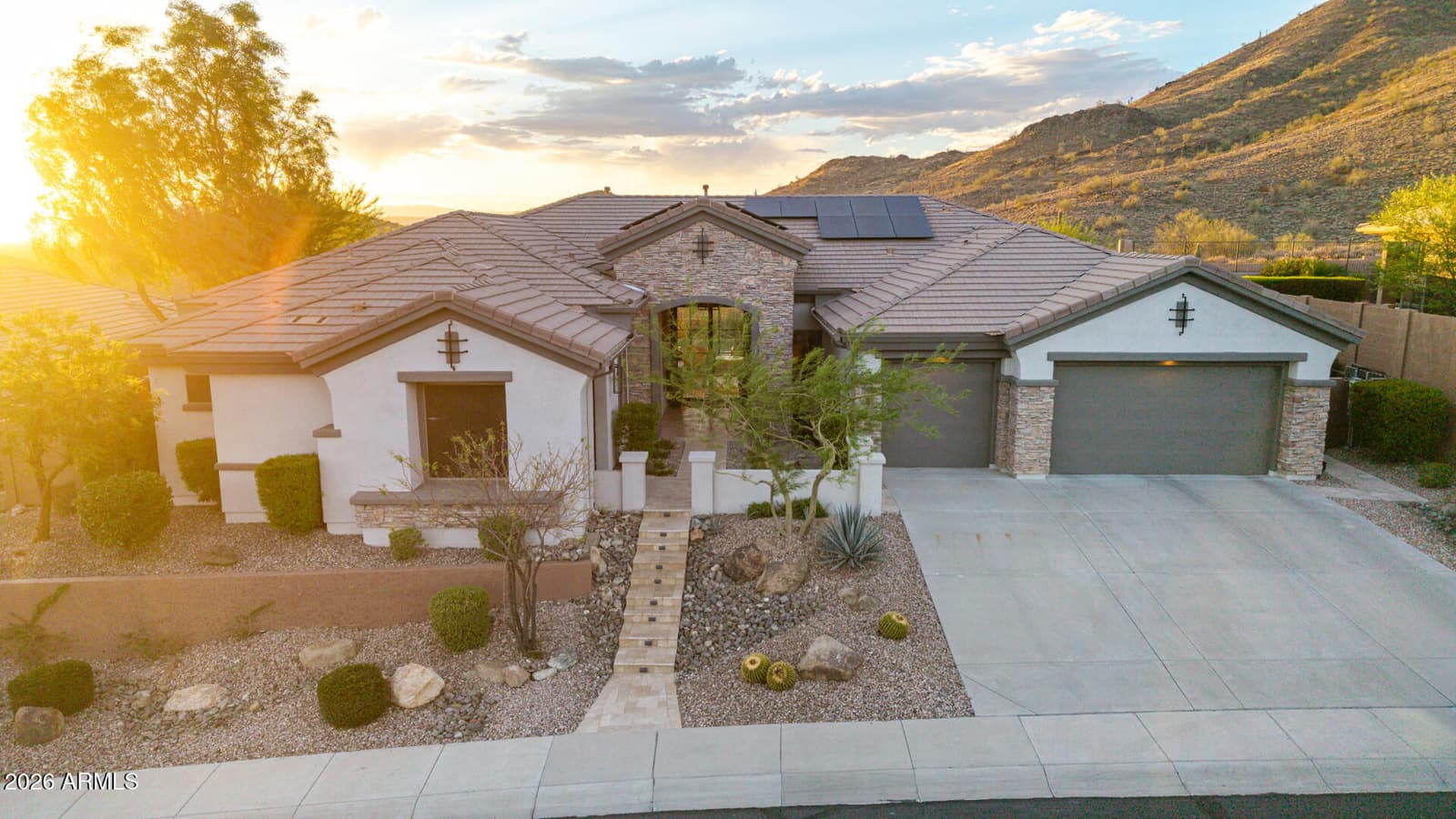 2554 W SHINNECOCK Way, Phoenix, AZ 85086 — photo 45 of 50