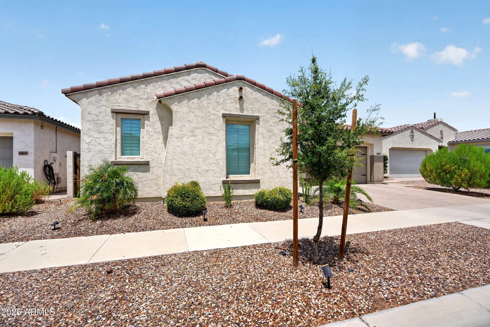 10704 E THATCHER Avenue, Mesa, AZ 85212 — photo 3 of 56