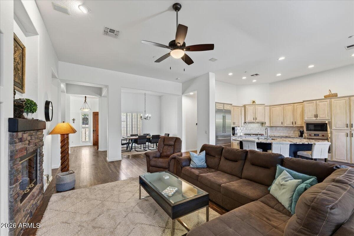 41728 N MOSS SPRINGS Court, Anthem, AZ 85086 — photo 33 of 68