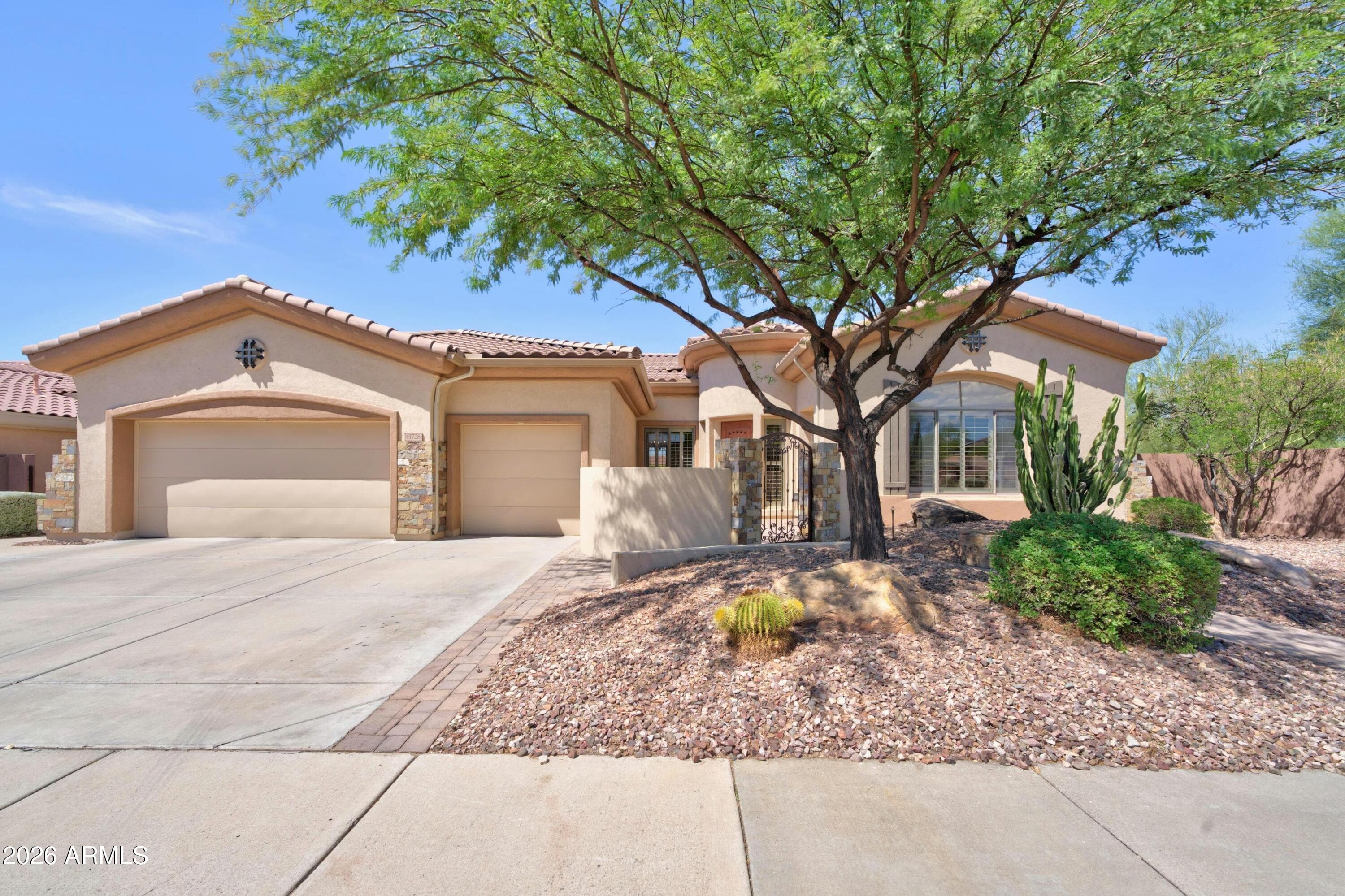 41728 N MOSS SPRINGS Court, Anthem, AZ 85086 — photo 2 of 68