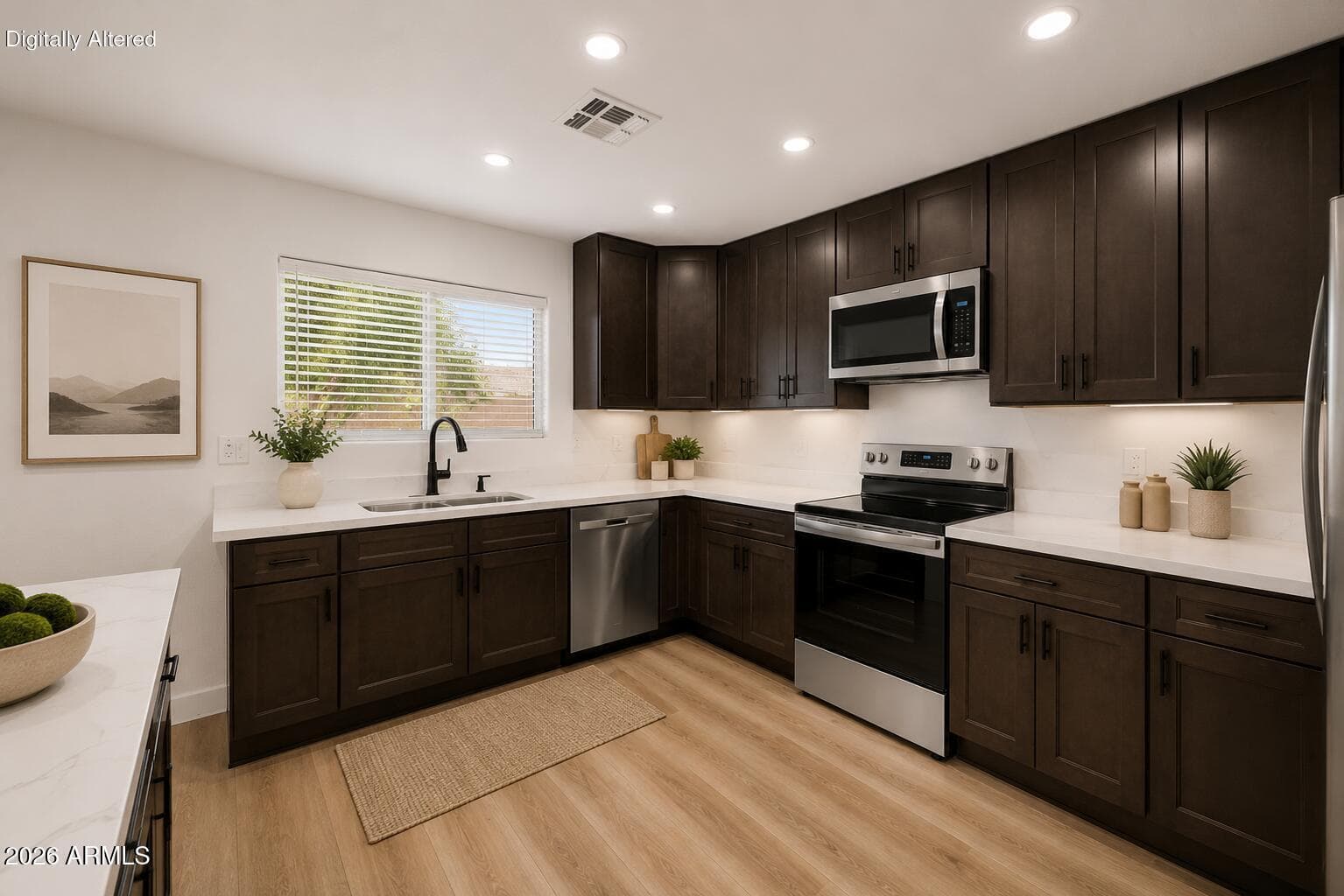 916 E HARWELL Road, Phoenix, AZ 85042 — photo 8 of 28