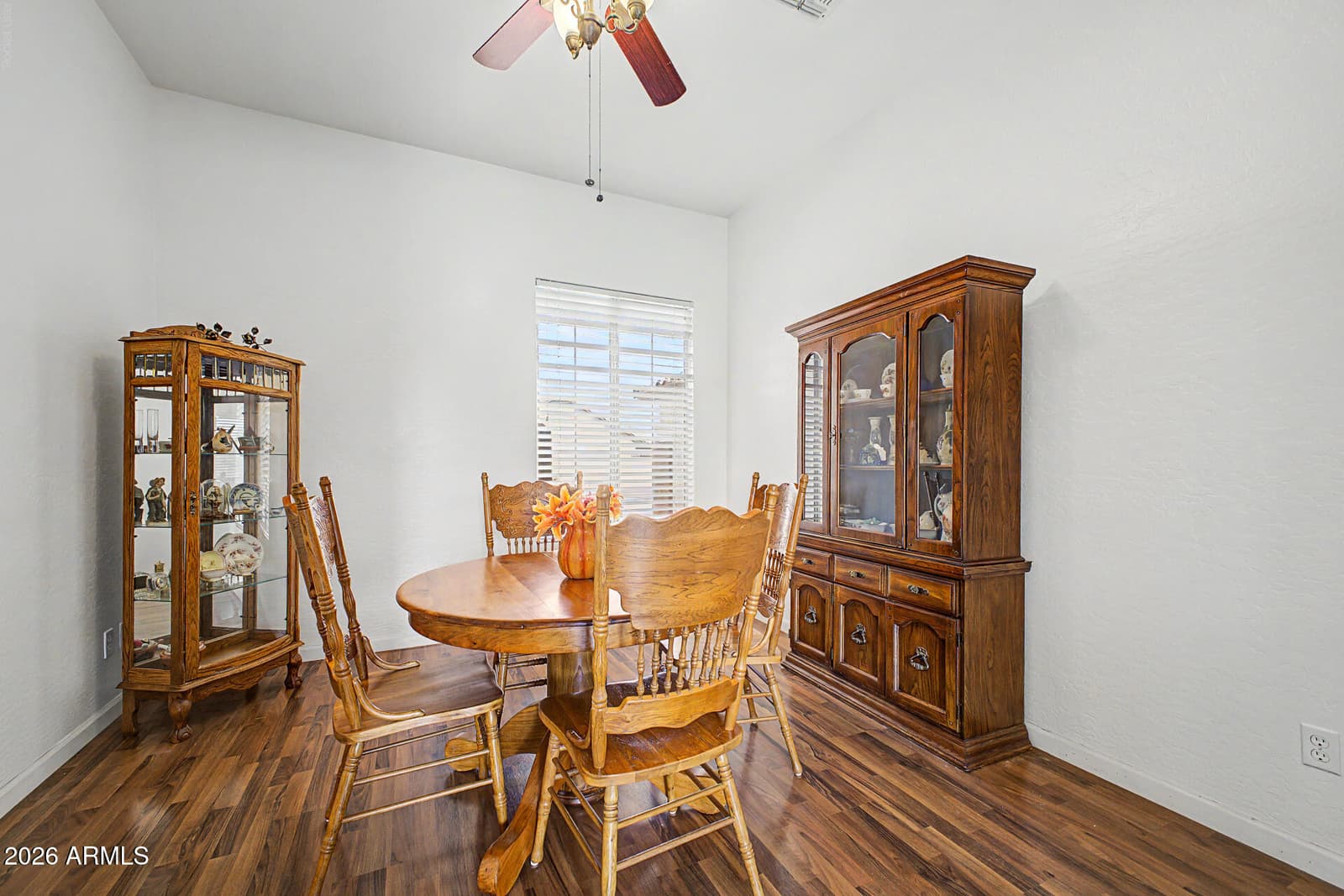25424 N 73rd Avenue, Peoria, AZ 85383 — photo 8 of 28