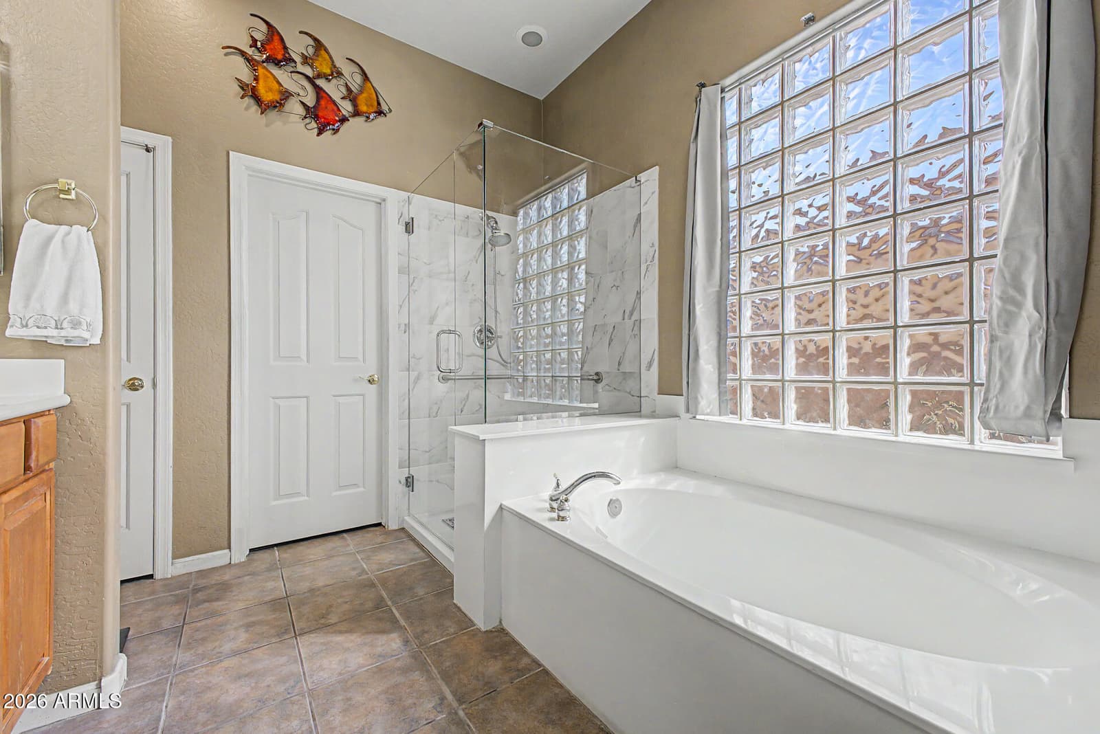 25424 N 73rd Avenue, Peoria, AZ 85383 — photo 12 of 28