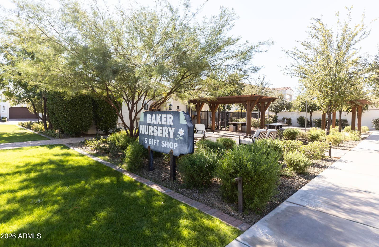 3927 E CRITTENDEN Lane, Phoenix, AZ 85018 — photo 52 of 57