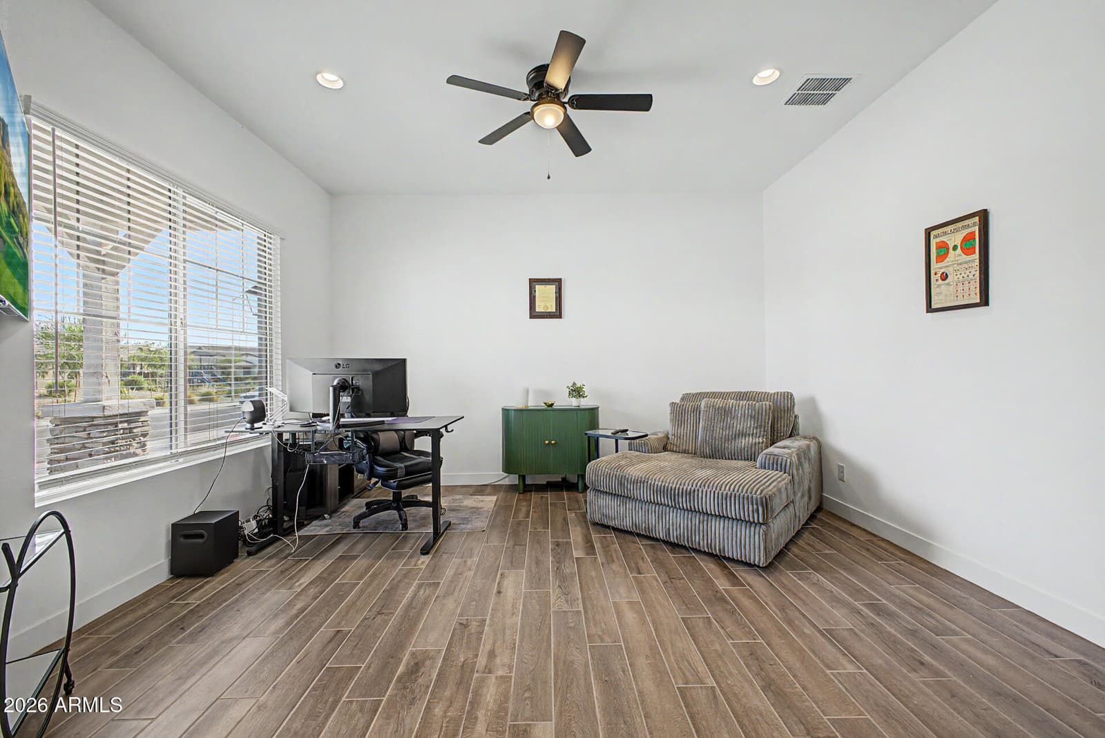 8432 W SOLANO Drive, Glendale, AZ 85305 — photo 3 of 45
