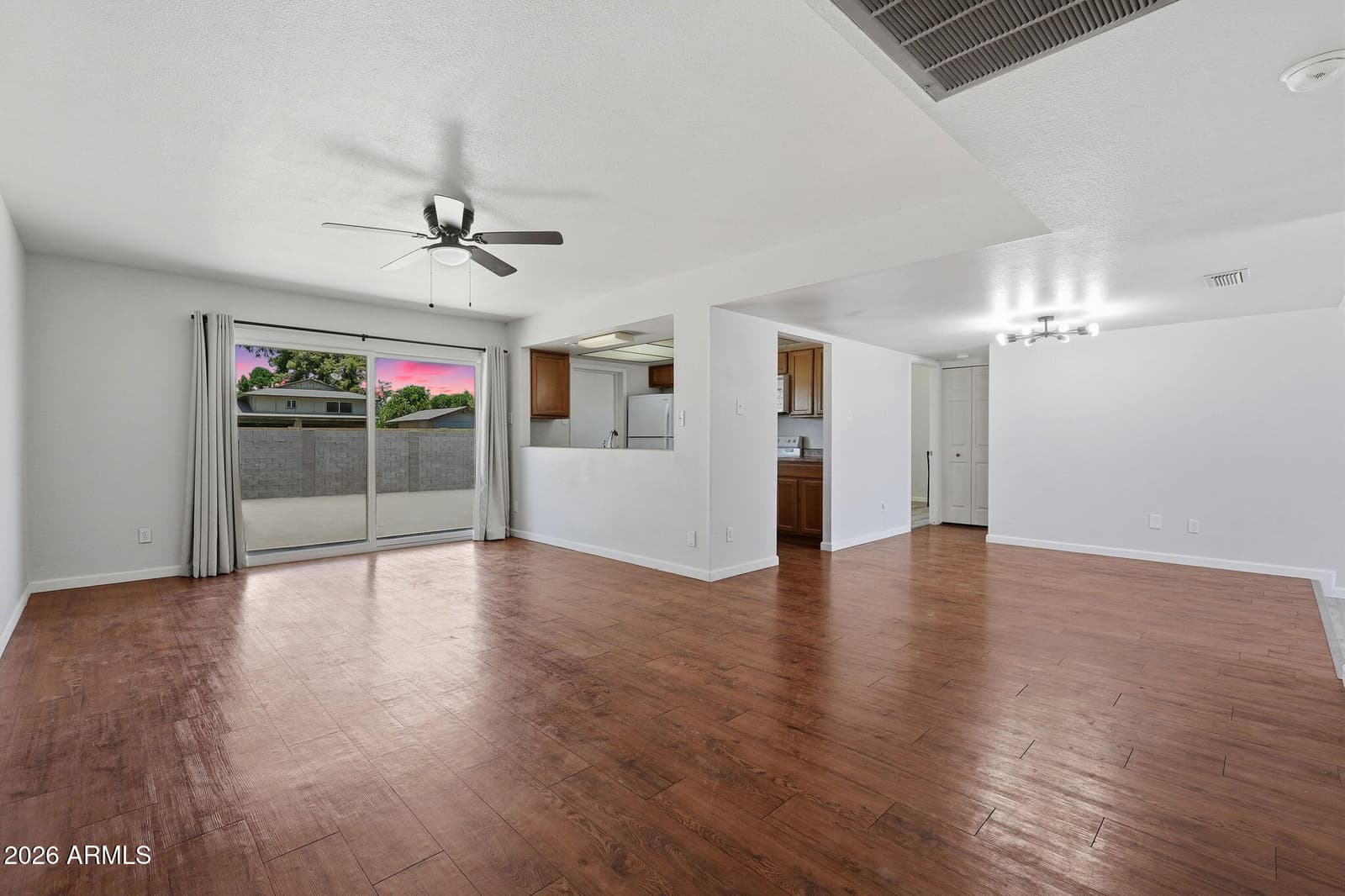 5312 W BECK Lane, Glendale, AZ 85306 — photo 5 of 43