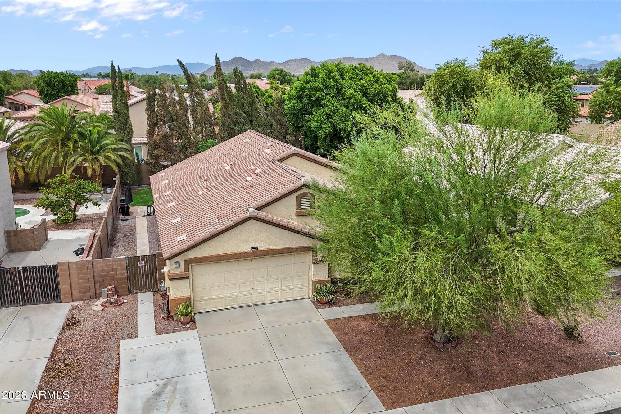 8830 W SALTER Drive, Peoria, AZ 85382 — photo 3 of 30