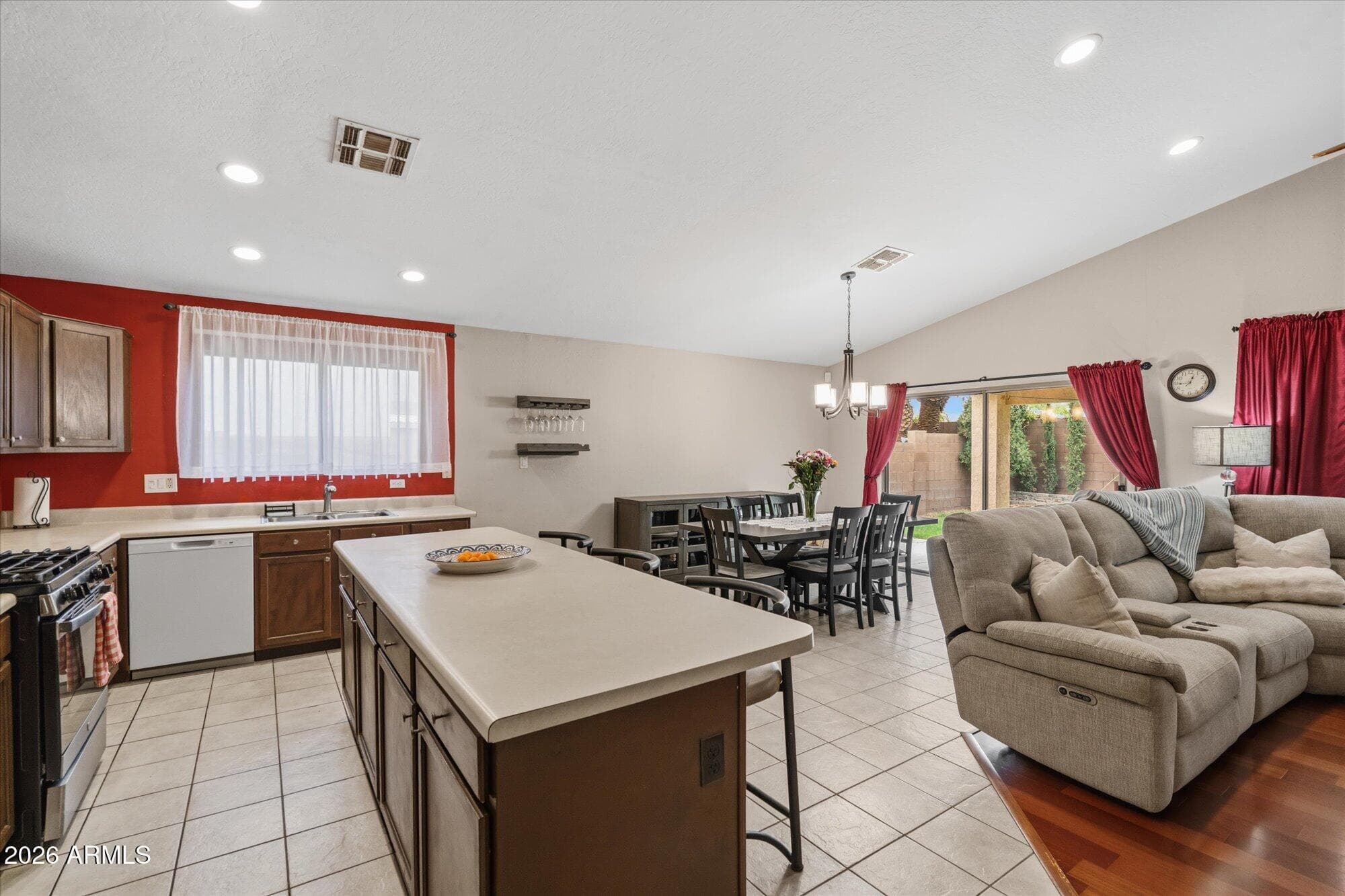 8830 W SALTER Drive, Peoria, AZ 85382 — photo 10 of 30