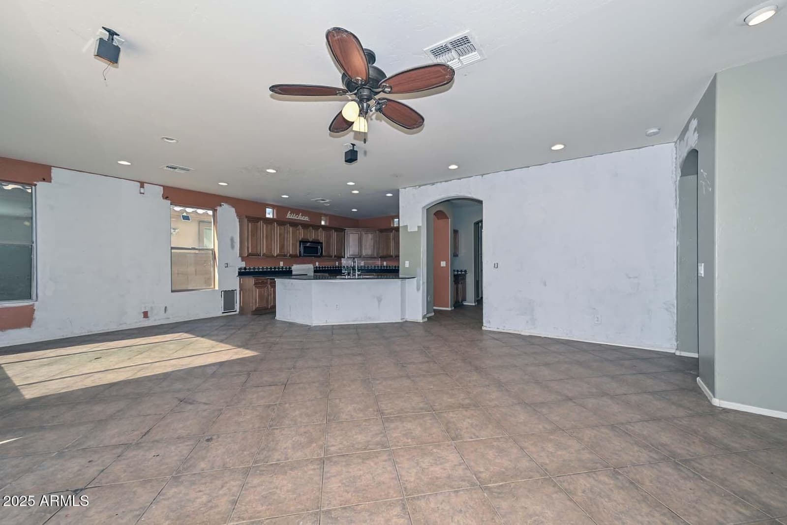 3025 W VIA DE PEDRO MIGUEL, Phoenix, AZ 85086 — photo 19 of 65