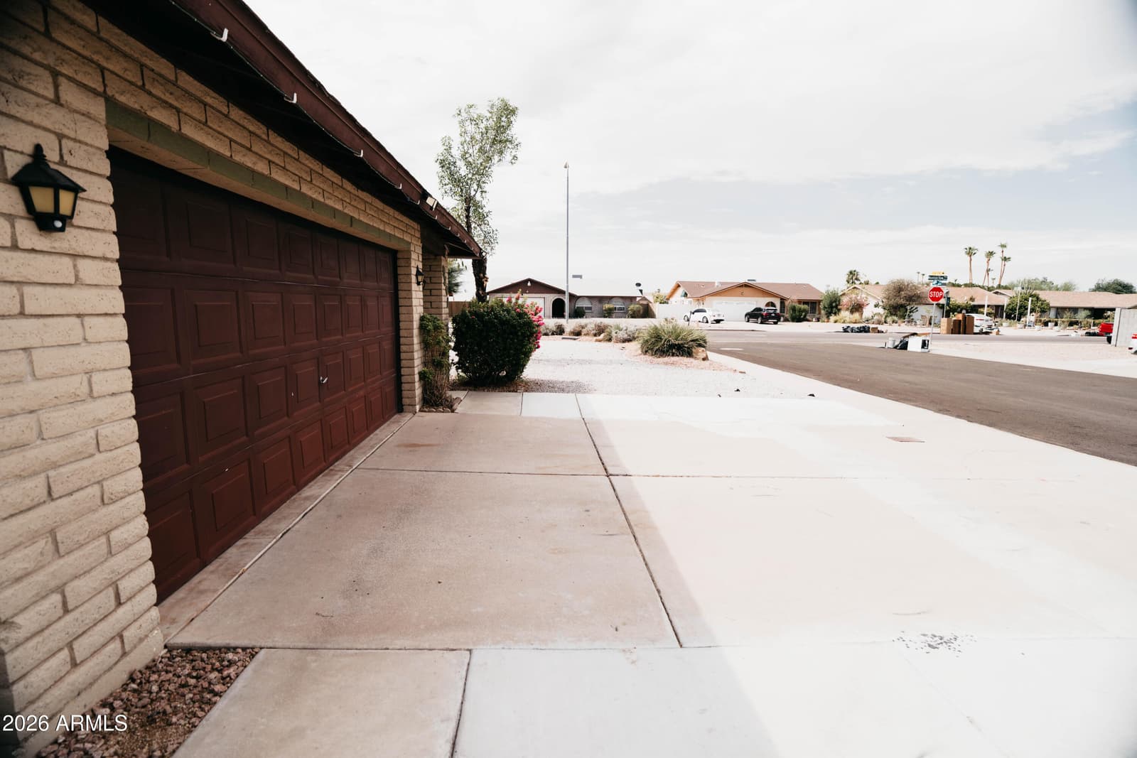 9801 N 49th Lane, Glendale, AZ 85302 — photo 4 of 40