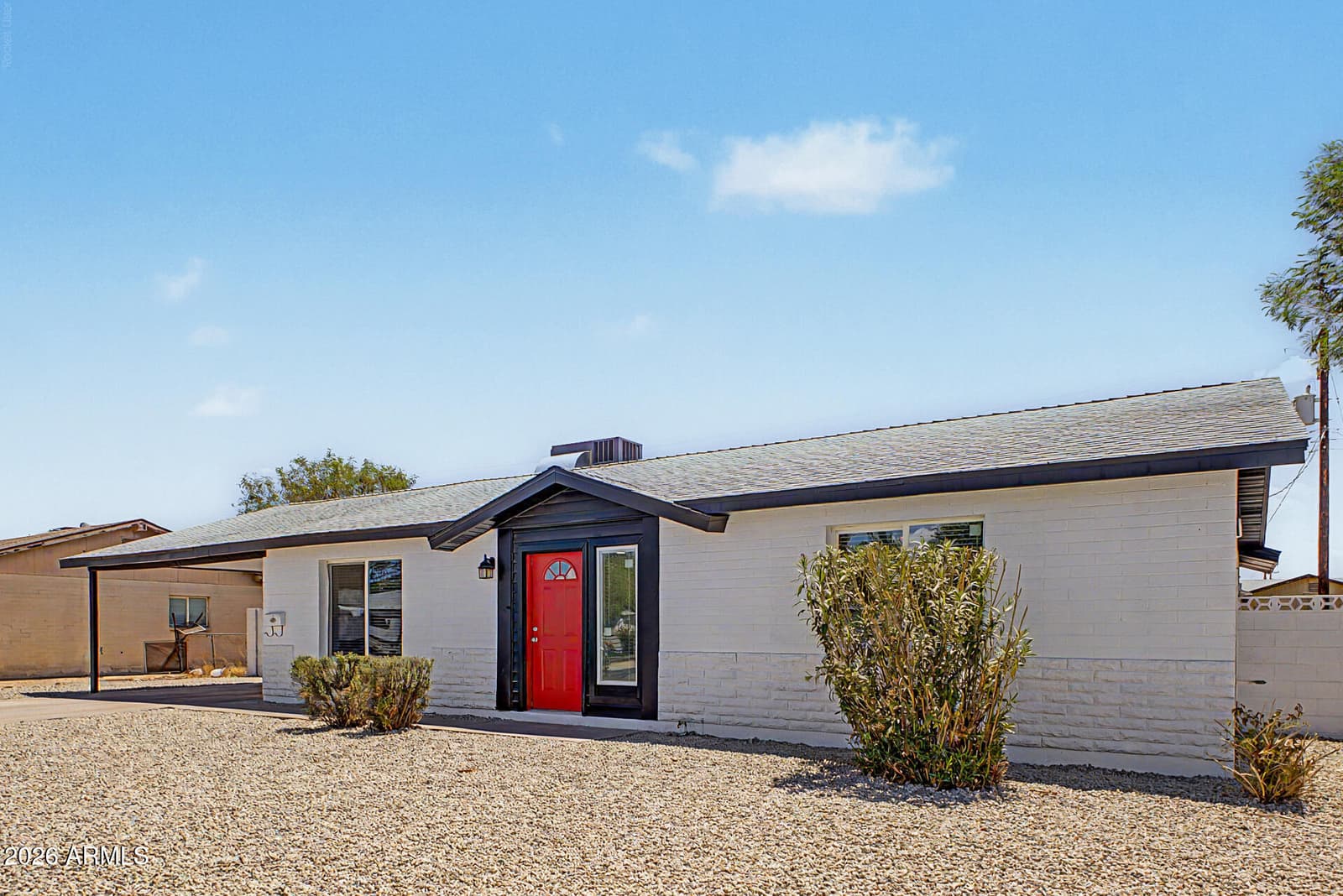 6521 W TURNEY Avenue, Phoenix, AZ 85033 — photo 6 of 45