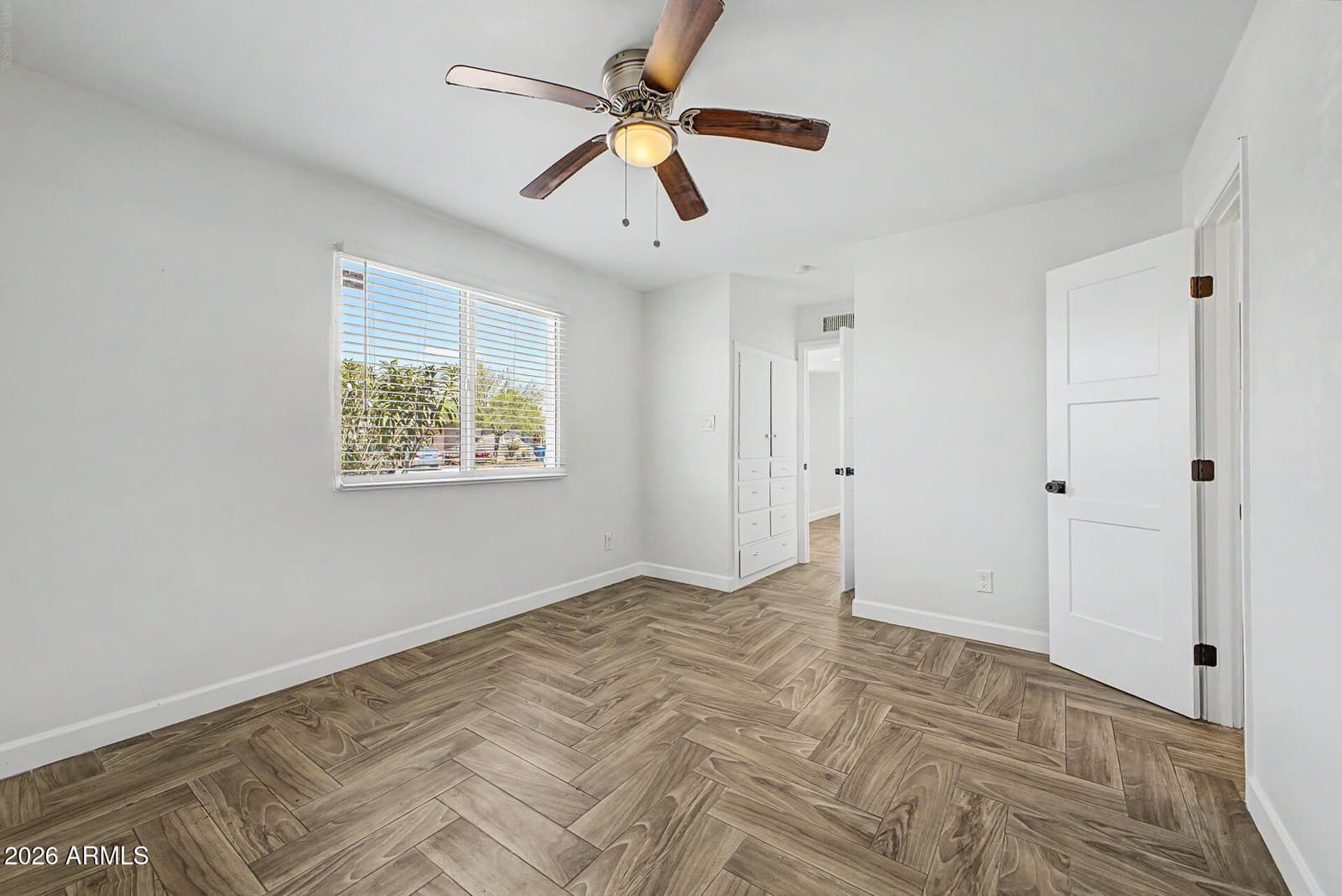 6521 W TURNEY Avenue, Phoenix, AZ 85033 — photo 22 of 45