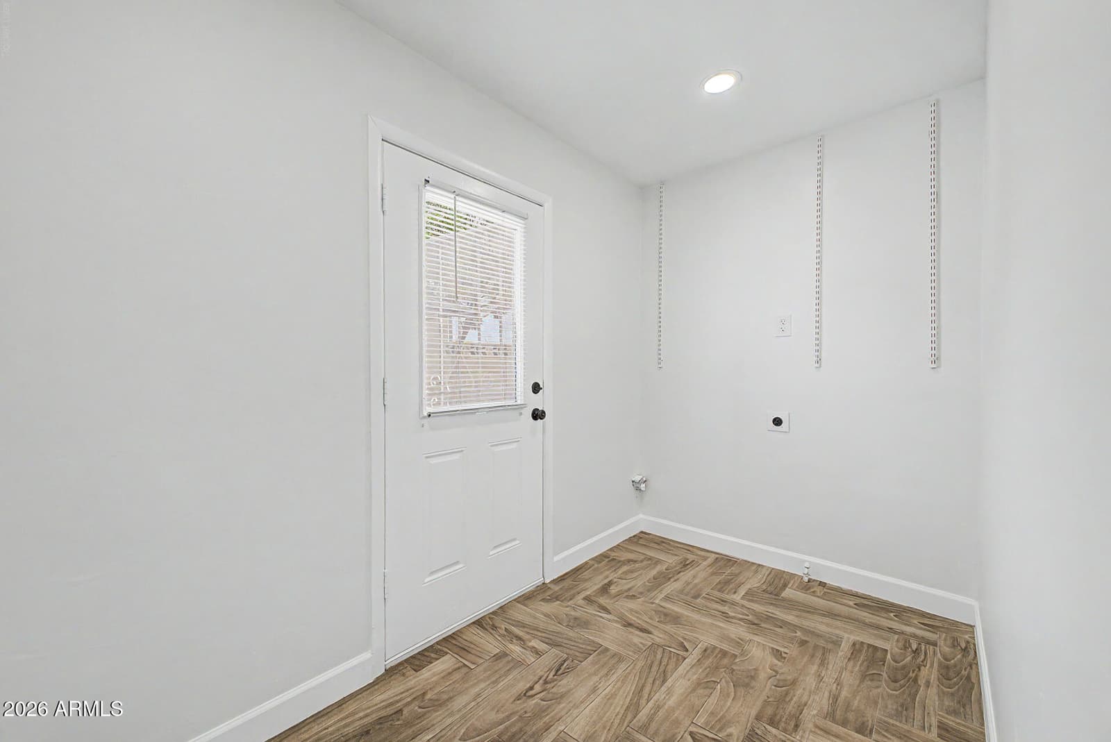 6521 W TURNEY Avenue, Phoenix, AZ 85033 — photo 27 of 45