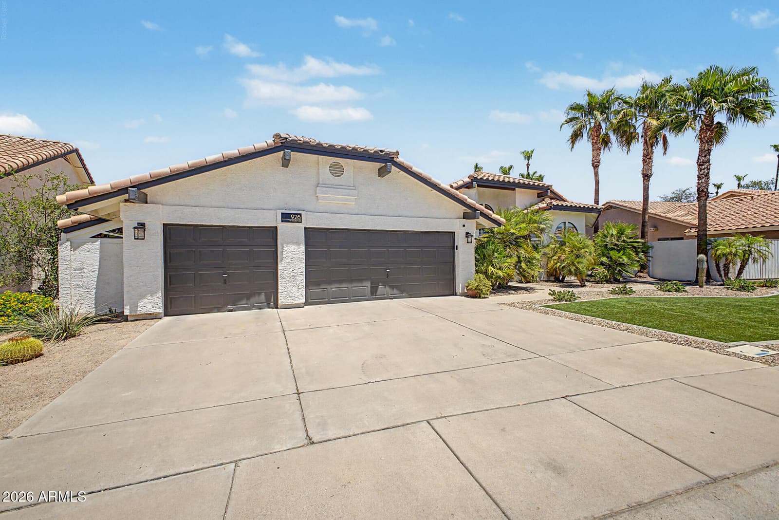 926 W COAST Drive, Gilbert, AZ 85233 — photo 6 of 75