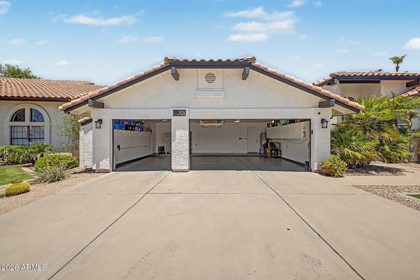926 W COAST Drive, Gilbert, AZ 85233 — photo 8 of 75