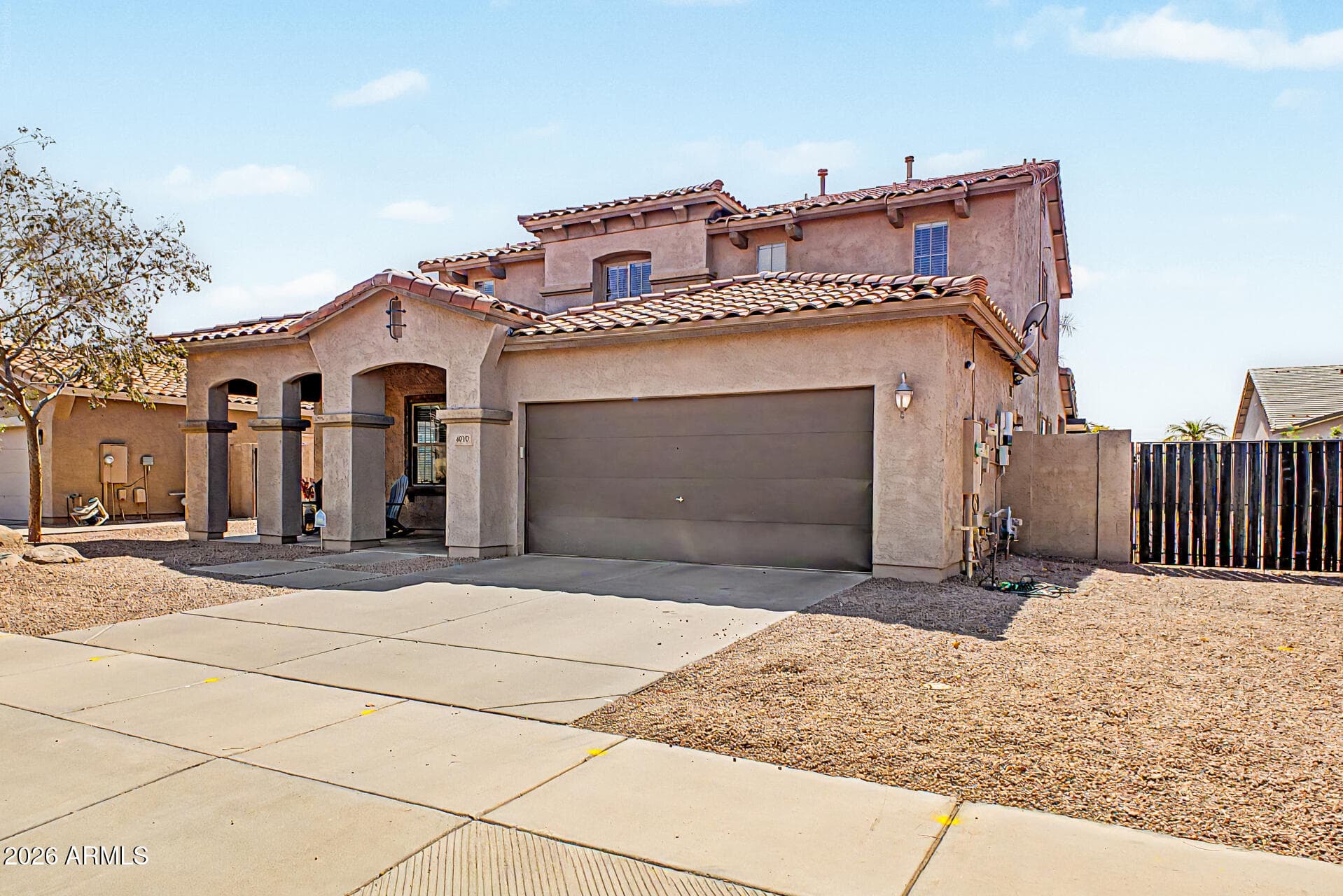 4970 S SANDSTONE Street, Gilbert, AZ 85298 — photo 3 of 37