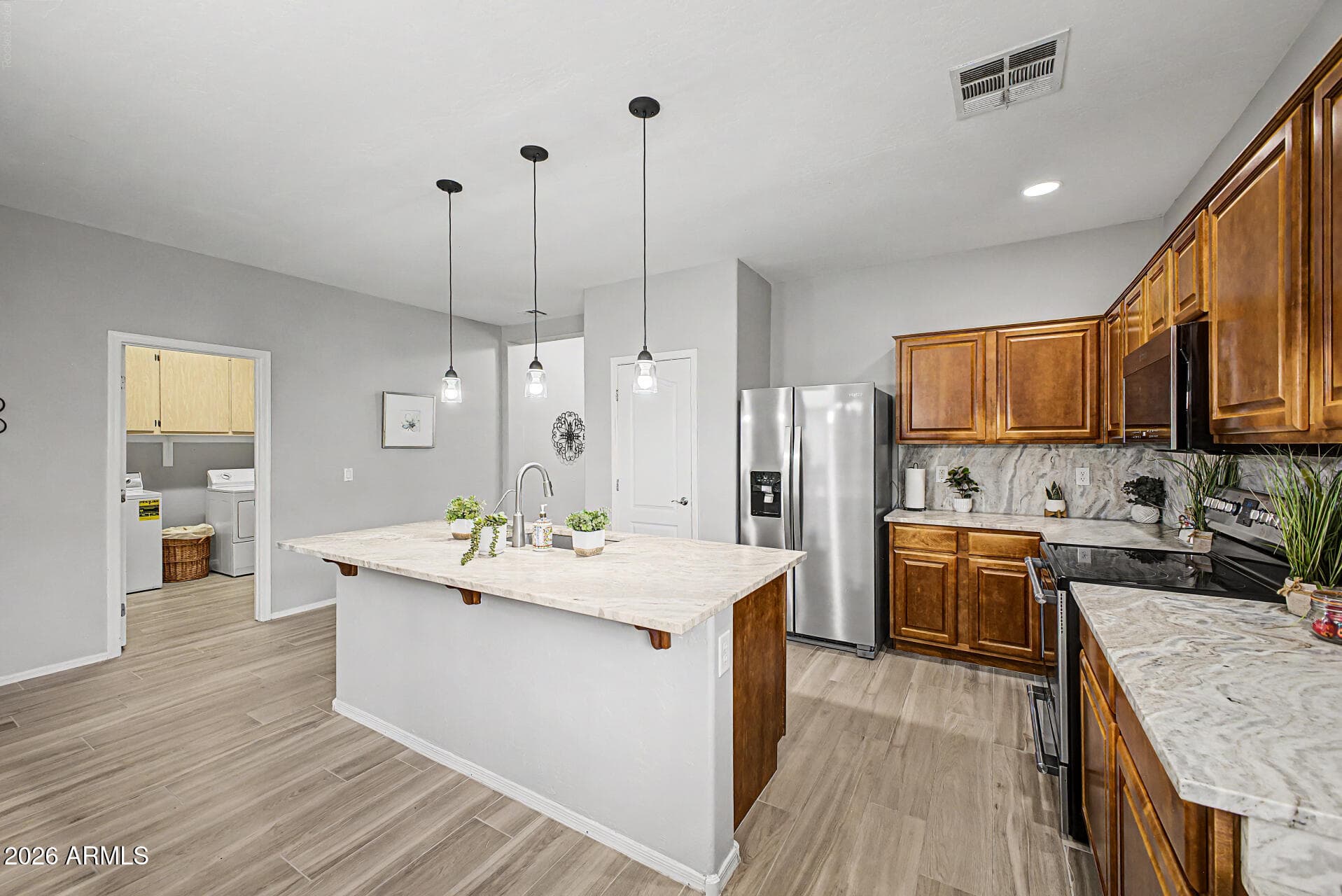 4970 S SANDSTONE Street, Gilbert, AZ 85298 — photo 8 of 37