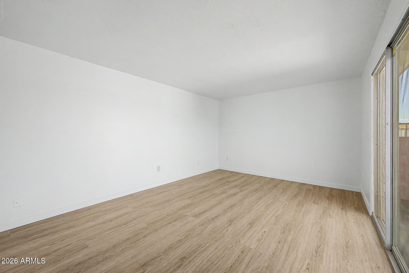 6142 W CYPRESS Street, Phoenix, AZ 85035 — photo 15 of 32