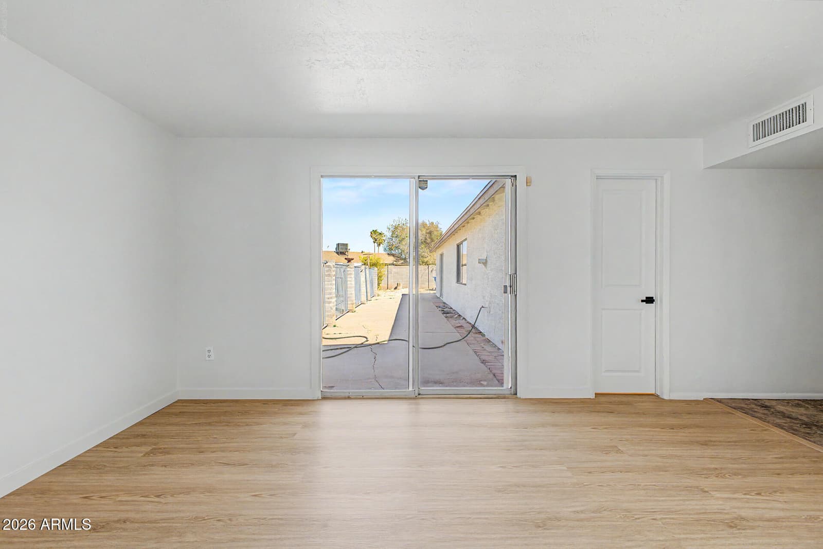 6142 W CYPRESS Street, Phoenix, AZ 85035 — photo 17 of 32