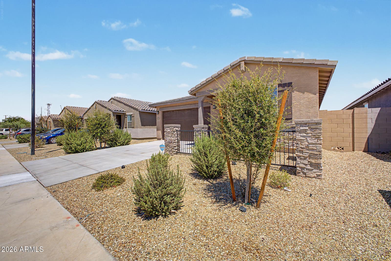 24246 W HOPI Street, Buckeye, AZ 85326 — photo 6 of 39