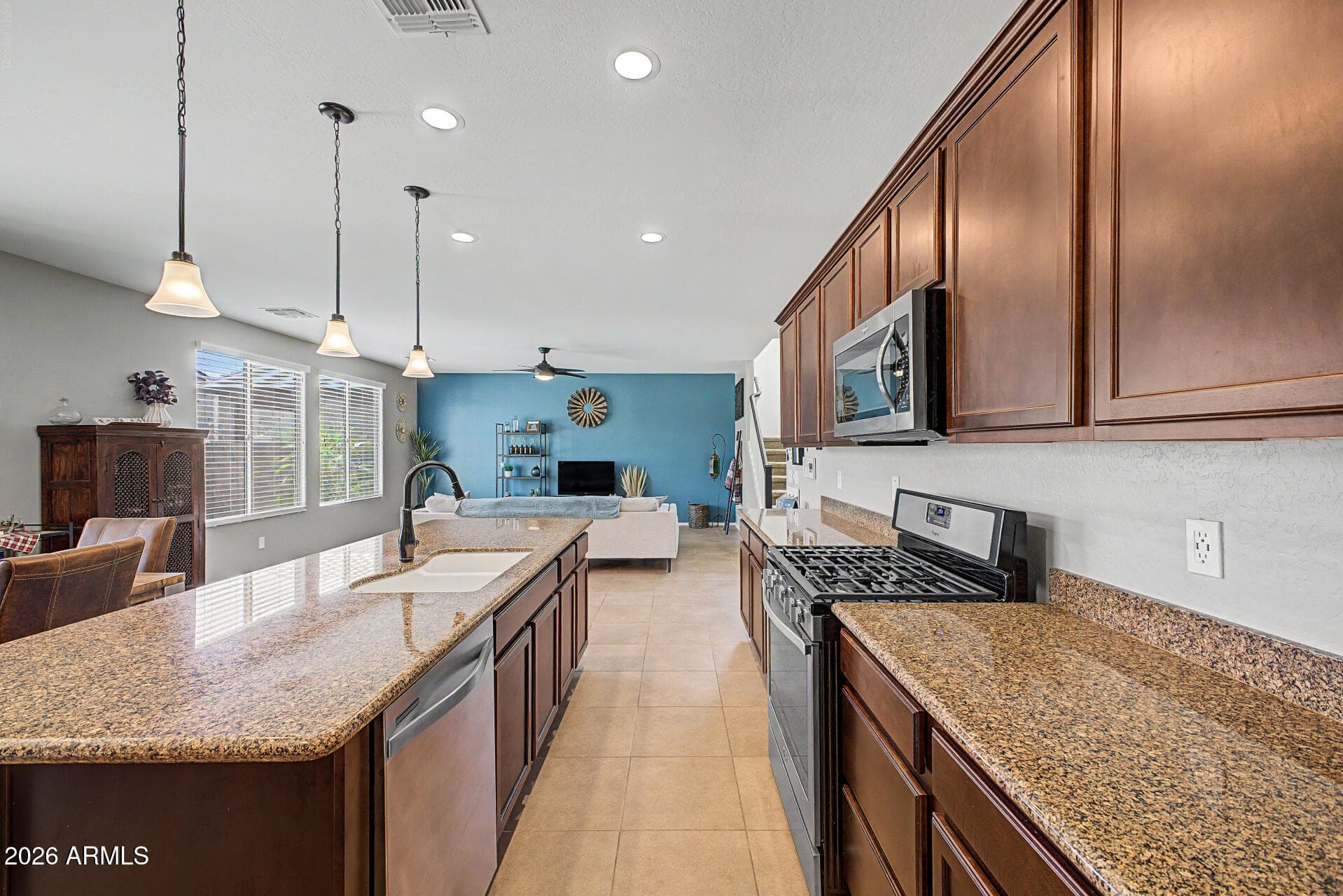 12119 W HIDE Trail, Peoria, AZ 85383 — photo 10 of 34