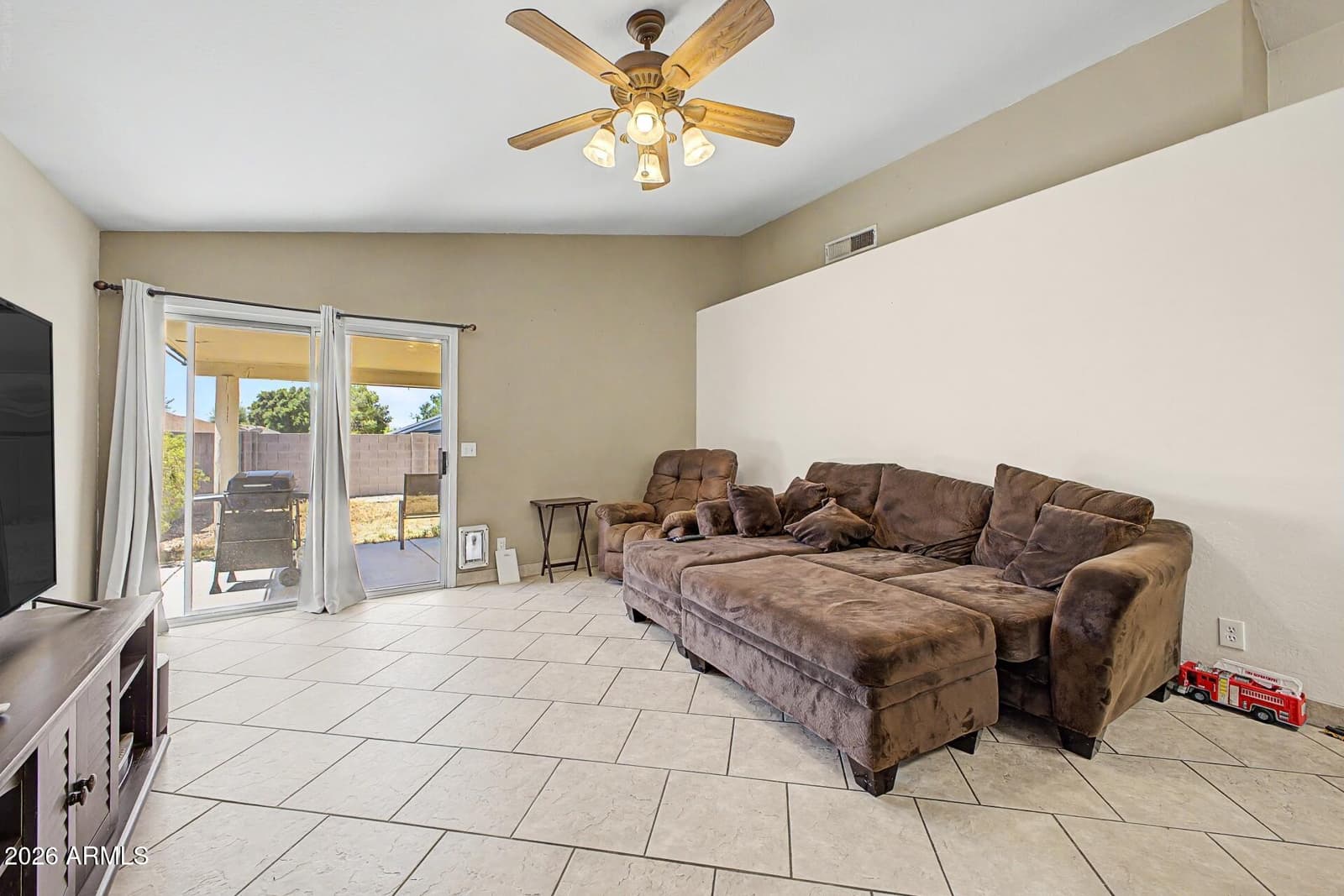 8833 E DALLAS Street, Mesa, AZ 85207 — photo 3 of 20