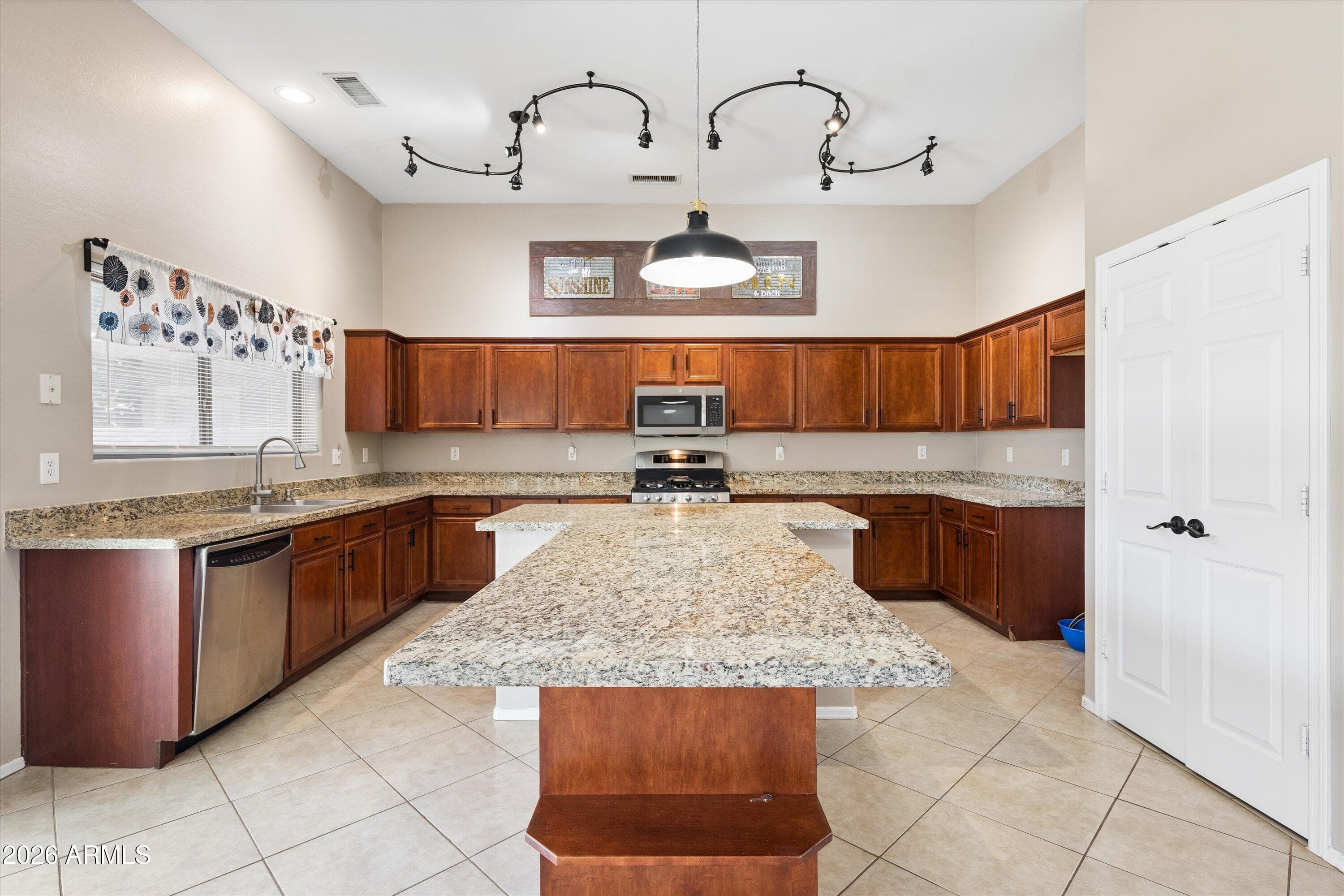 5115 W LA SALLE Street, Laveen, AZ 85339 — photo 12 of 37