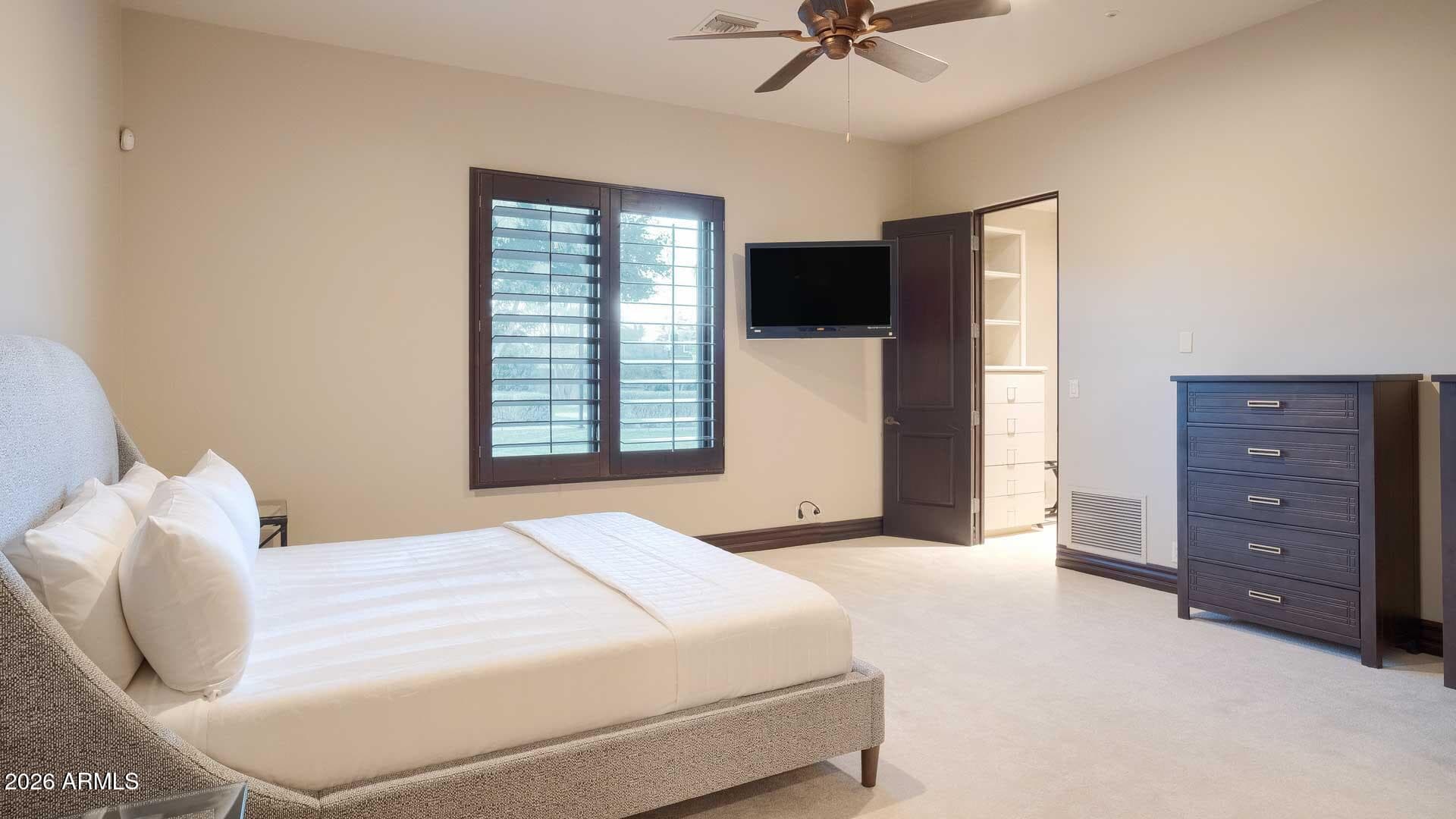 6920 E HUMMINGBIRD Lane, Paradise Valley, AZ 85253 — photo 9 of 30