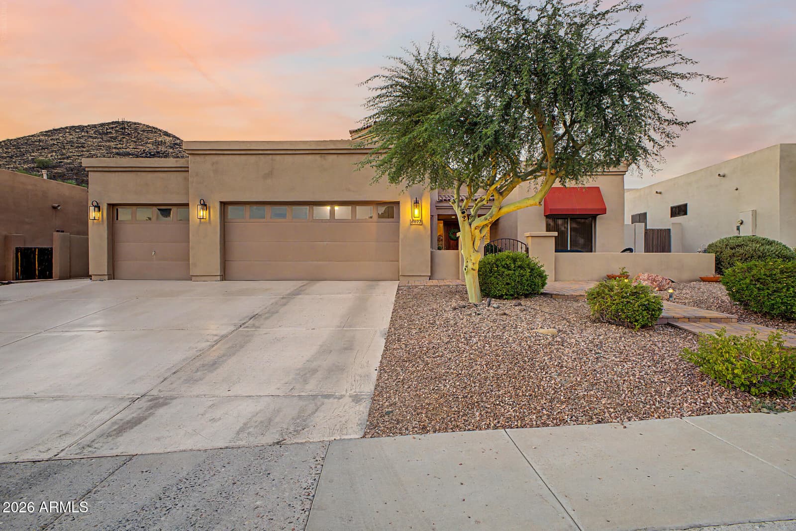 6022 W Robin Lane, Glendale, AZ 85310 — photo 6 of 82