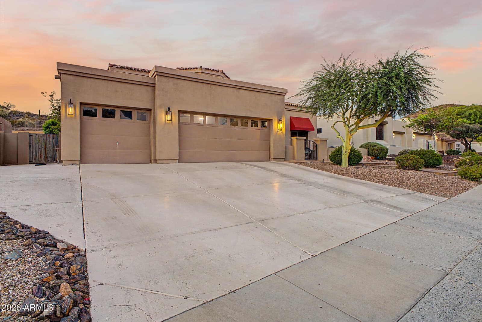 6022 W Robin Lane, Glendale, AZ 85310 — photo 11 of 82