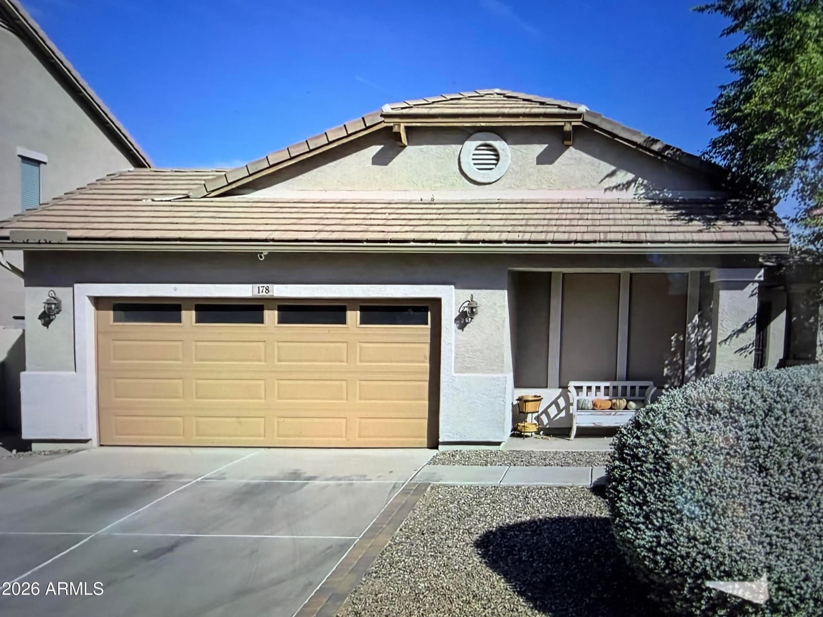 178 W PACIFIC Drive, Casa Grande, AZ 85122 — photo 2 of 5