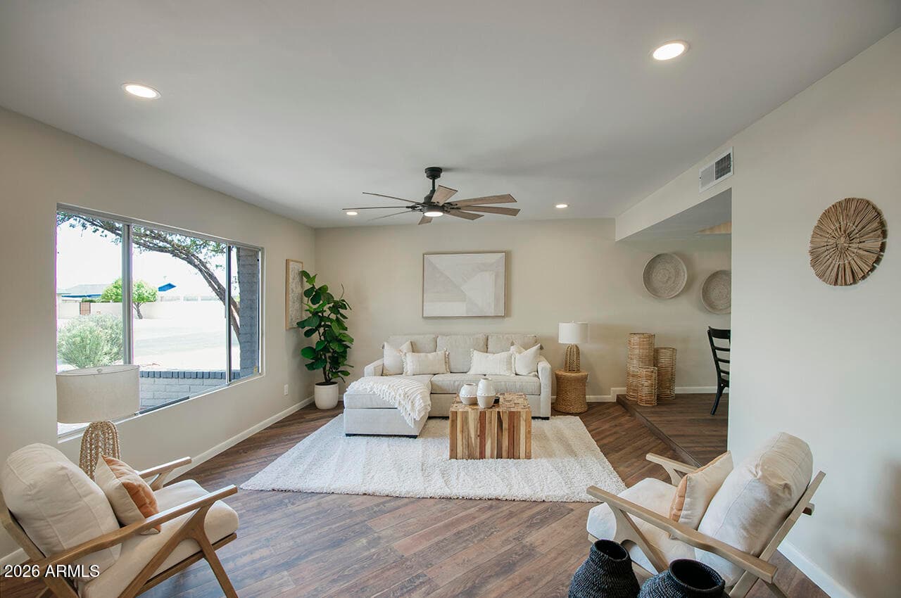 5215 W VIA CAMILLE, Glendale, AZ 85306 — photo 7 of 29