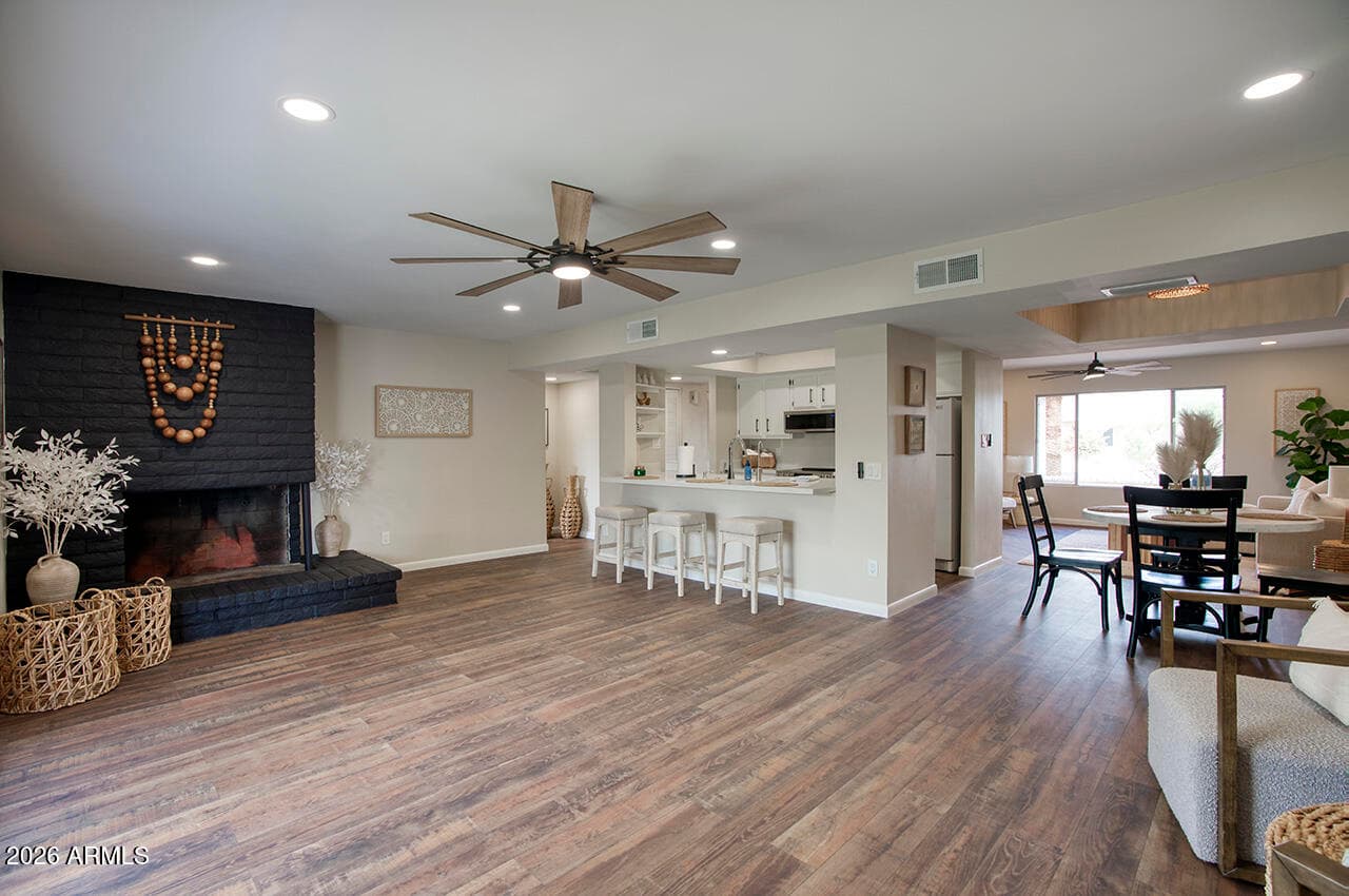 5215 W VIA CAMILLE, Glendale, AZ 85306 — photo 11 of 29