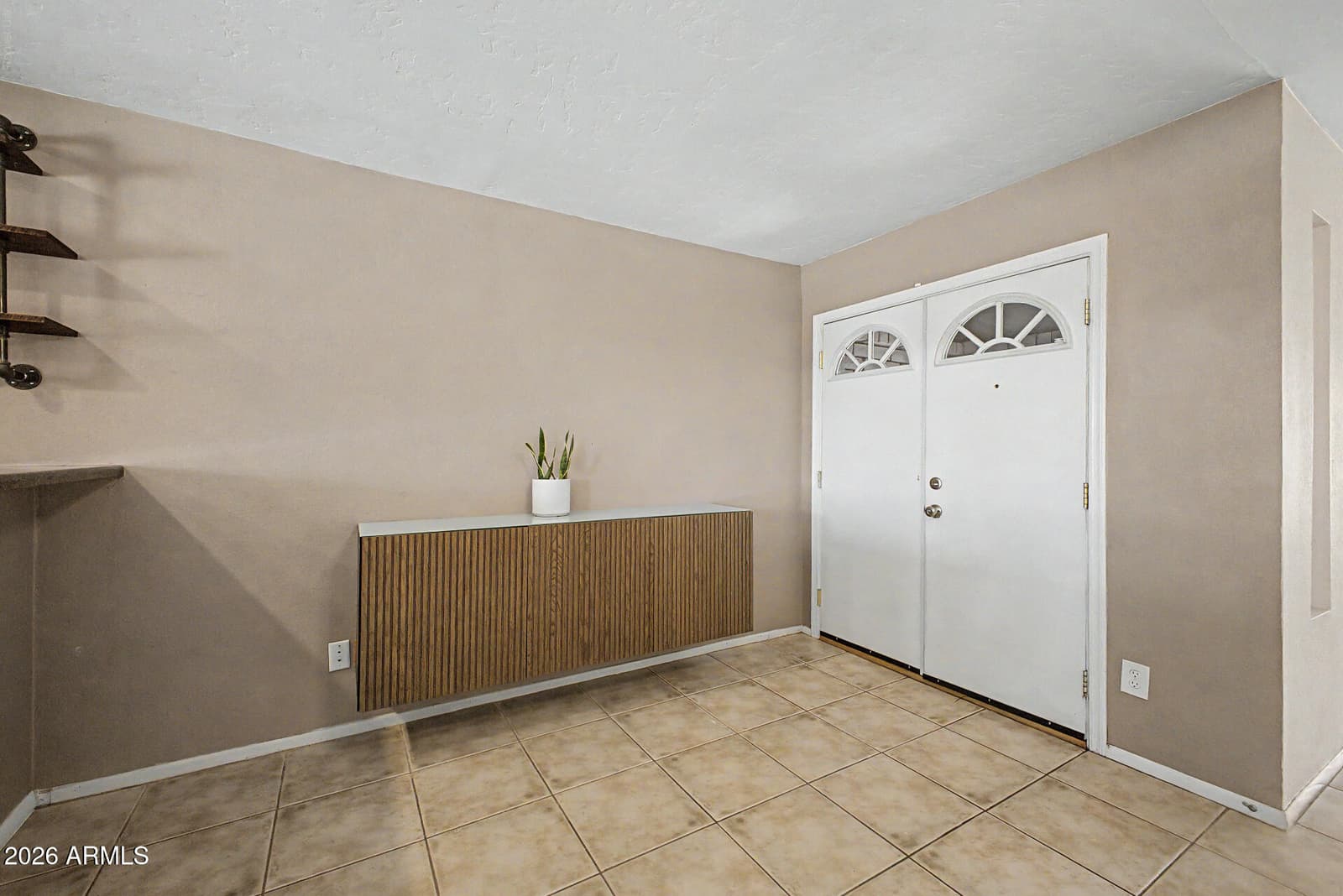 3047 S ROGERS, Mesa, AZ 85202 — photo 5 of 27