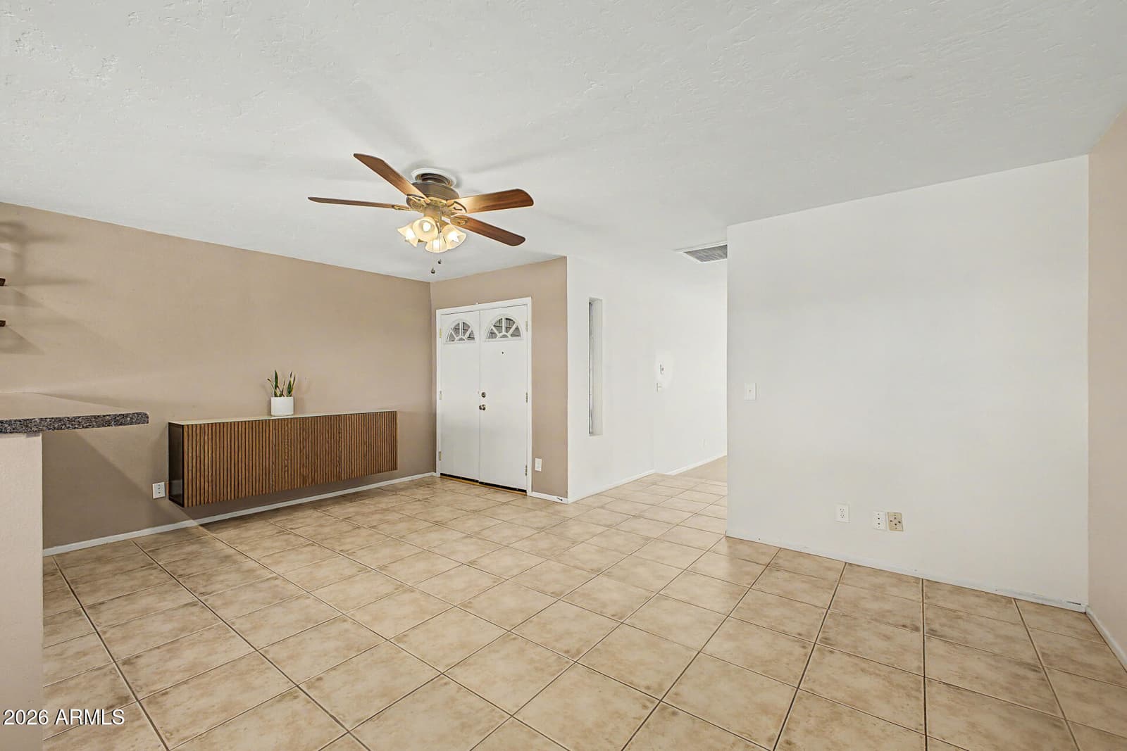 3047 S ROGERS, Mesa, AZ 85202 — photo 7 of 27