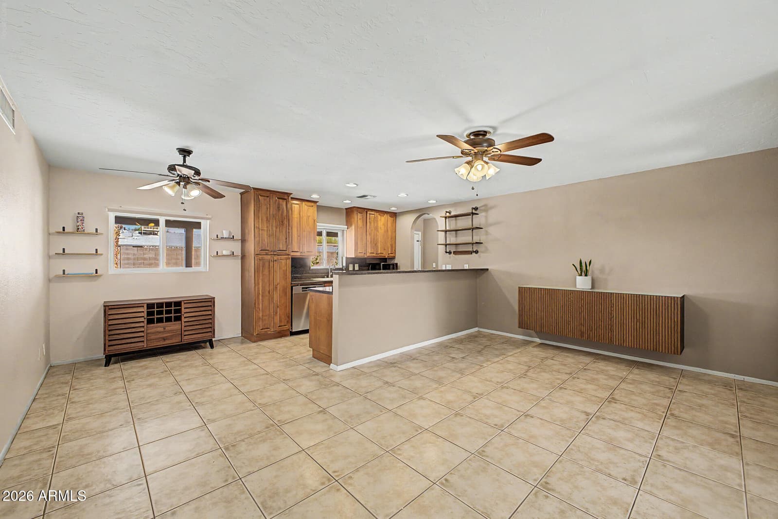 3047 S ROGERS, Mesa, AZ 85202 — photo 8 of 27
