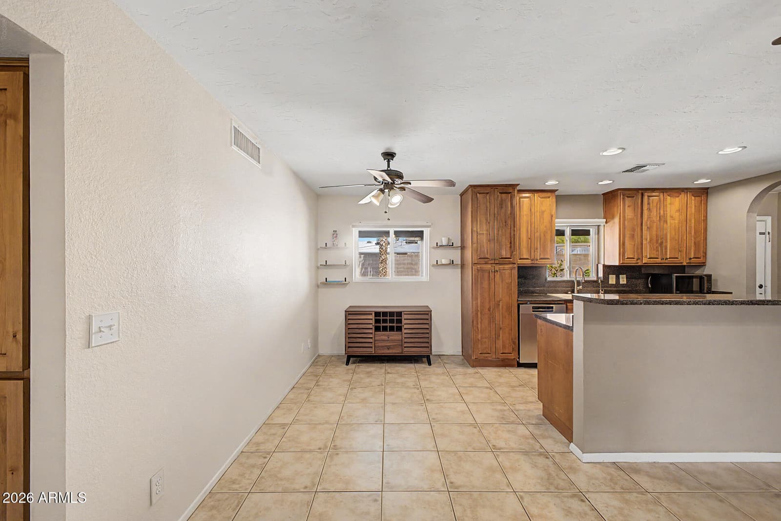 3047 S ROGERS, Mesa, AZ 85202 — photo 10 of 27