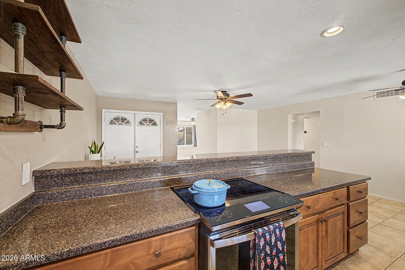 3047 S ROGERS, Mesa, AZ 85202 — photo 15 of 27