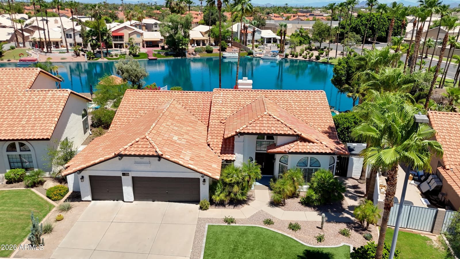 926 W COAST Drive, Gilbert, AZ 85233 — photo 1 of 75