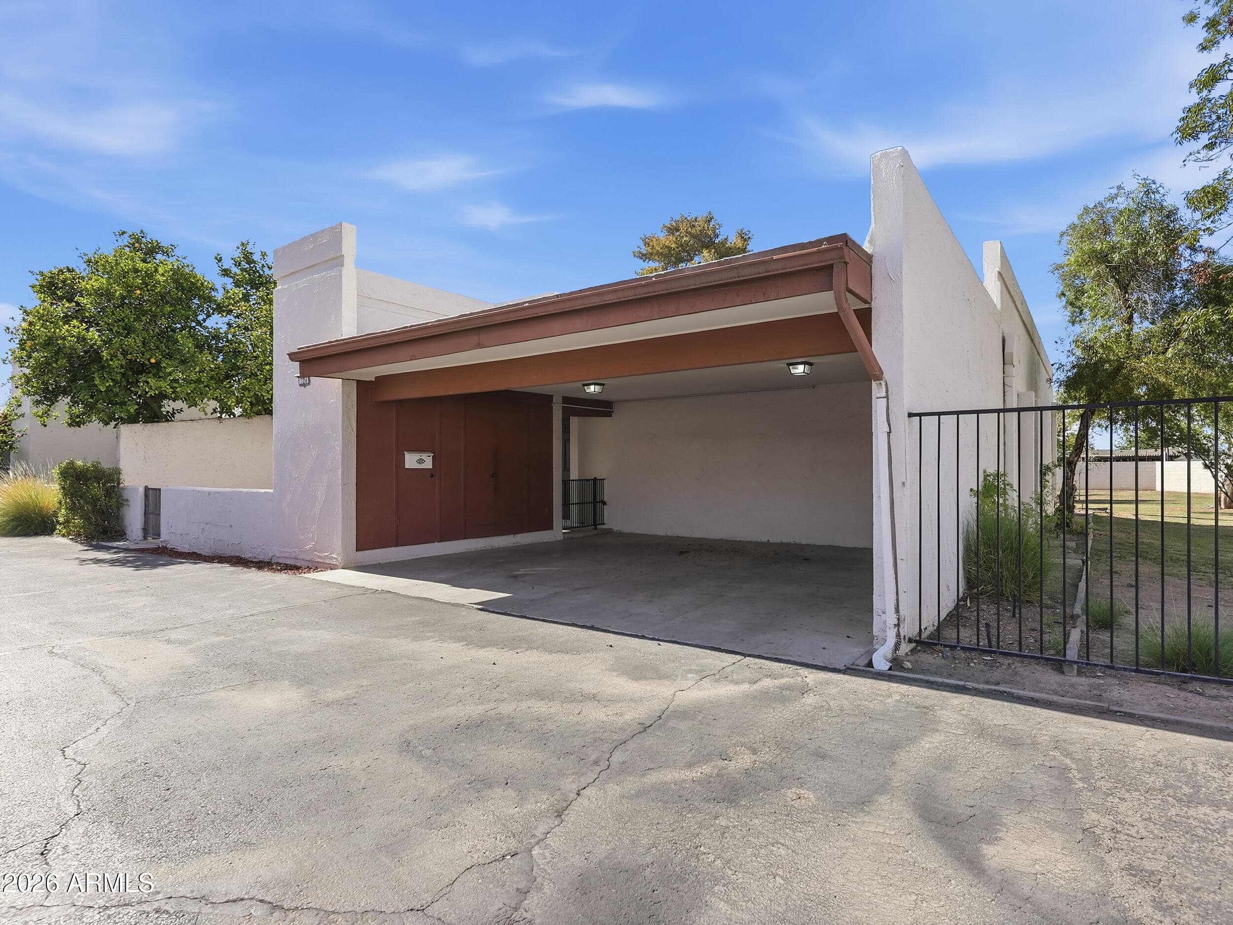 326 E HUNTINGTON Drive, Tempe, AZ 85282 — photo 5 of 25