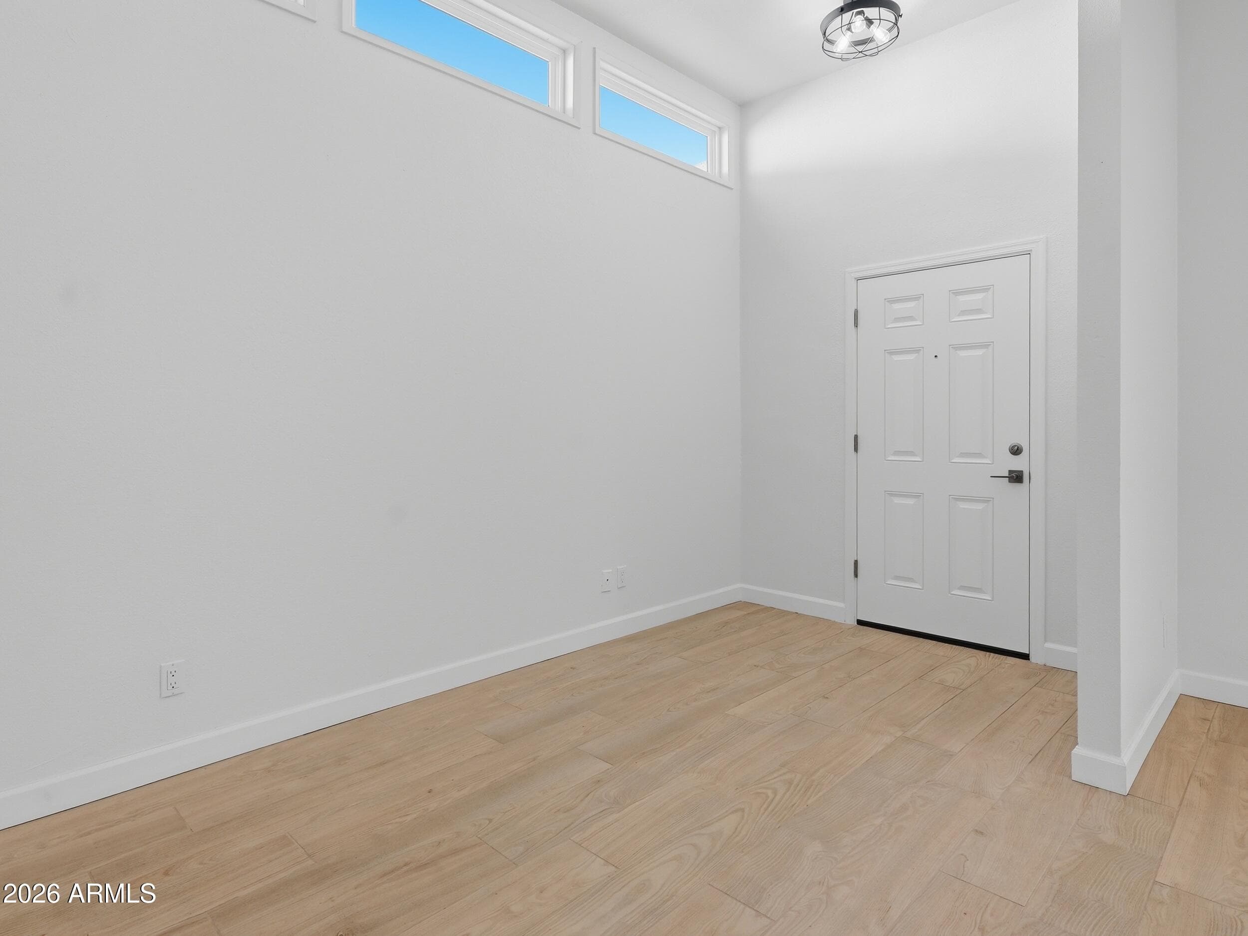 326 E HUNTINGTON Drive, Tempe, AZ 85282 — photo 9 of 25