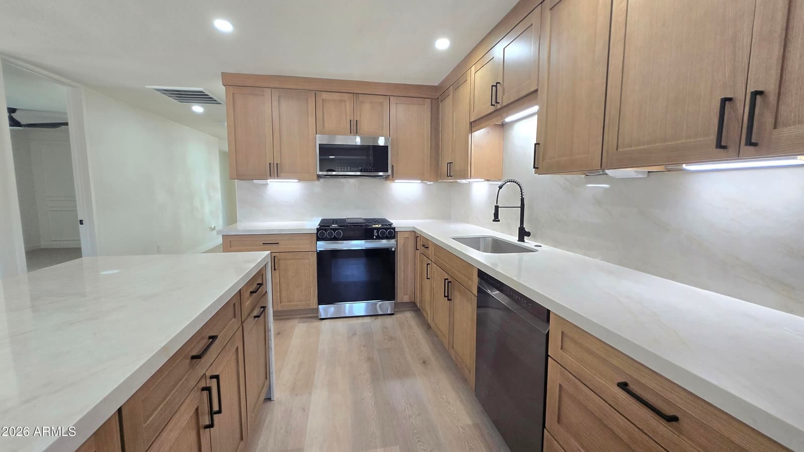 2232 E MITCHELL Drive, Phoenix, AZ 85016 — photo 14 of 35