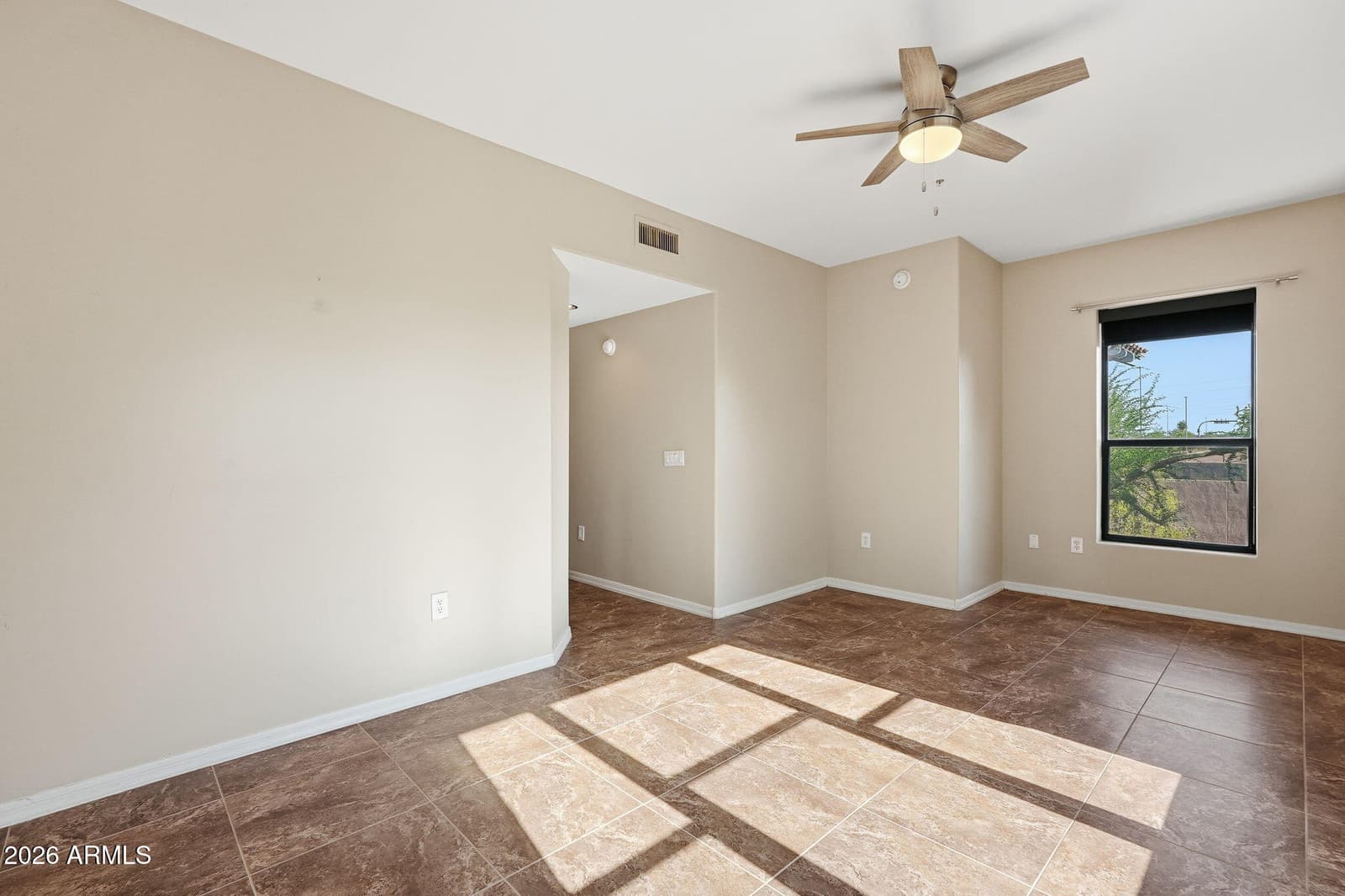 20660 N 40TH Street 2096, Phoenix, AZ 85050 — photo 8 of 24
