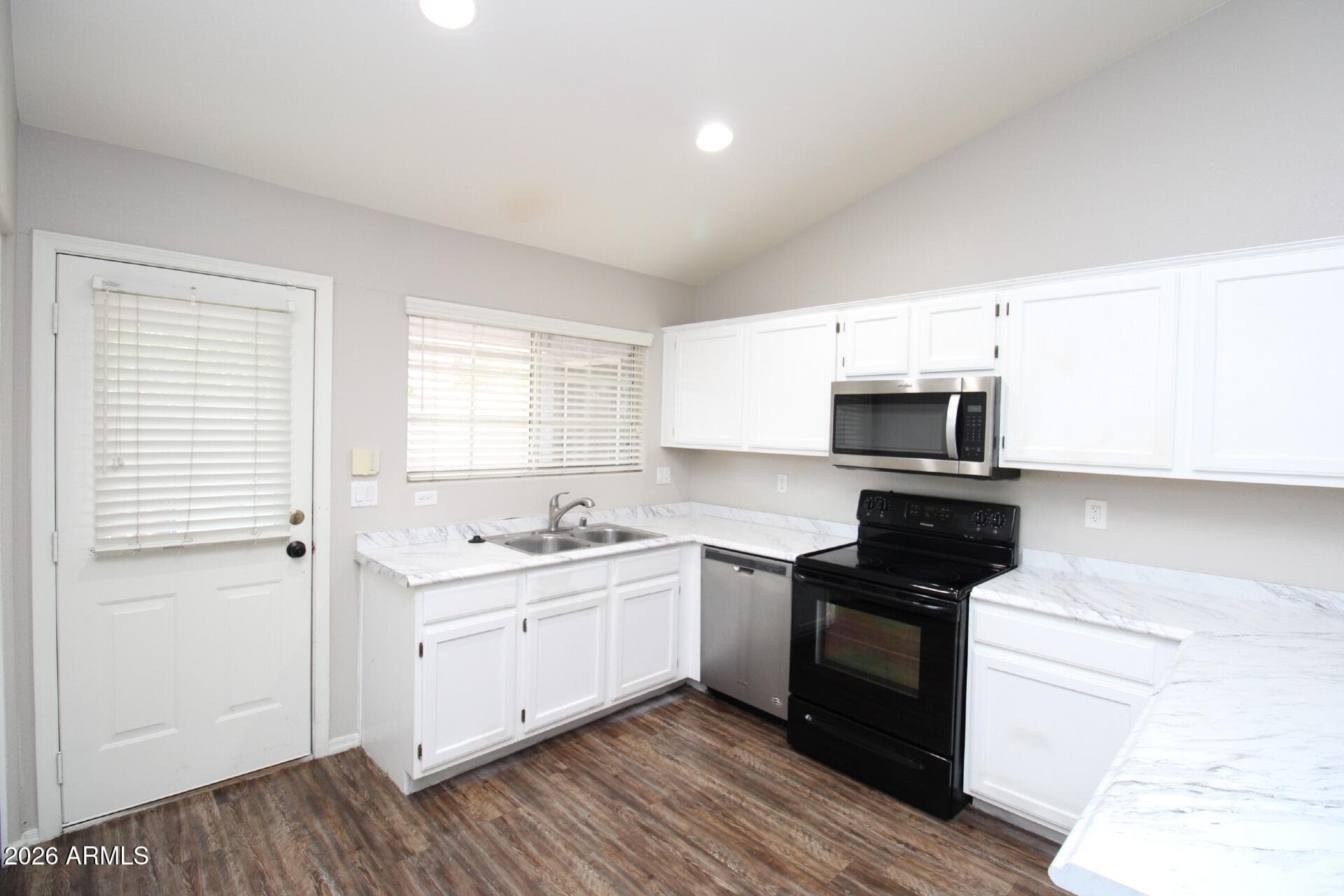 860 N MCQUEEN Road 1026, Chandler, AZ 85225 — photo 6 of 18