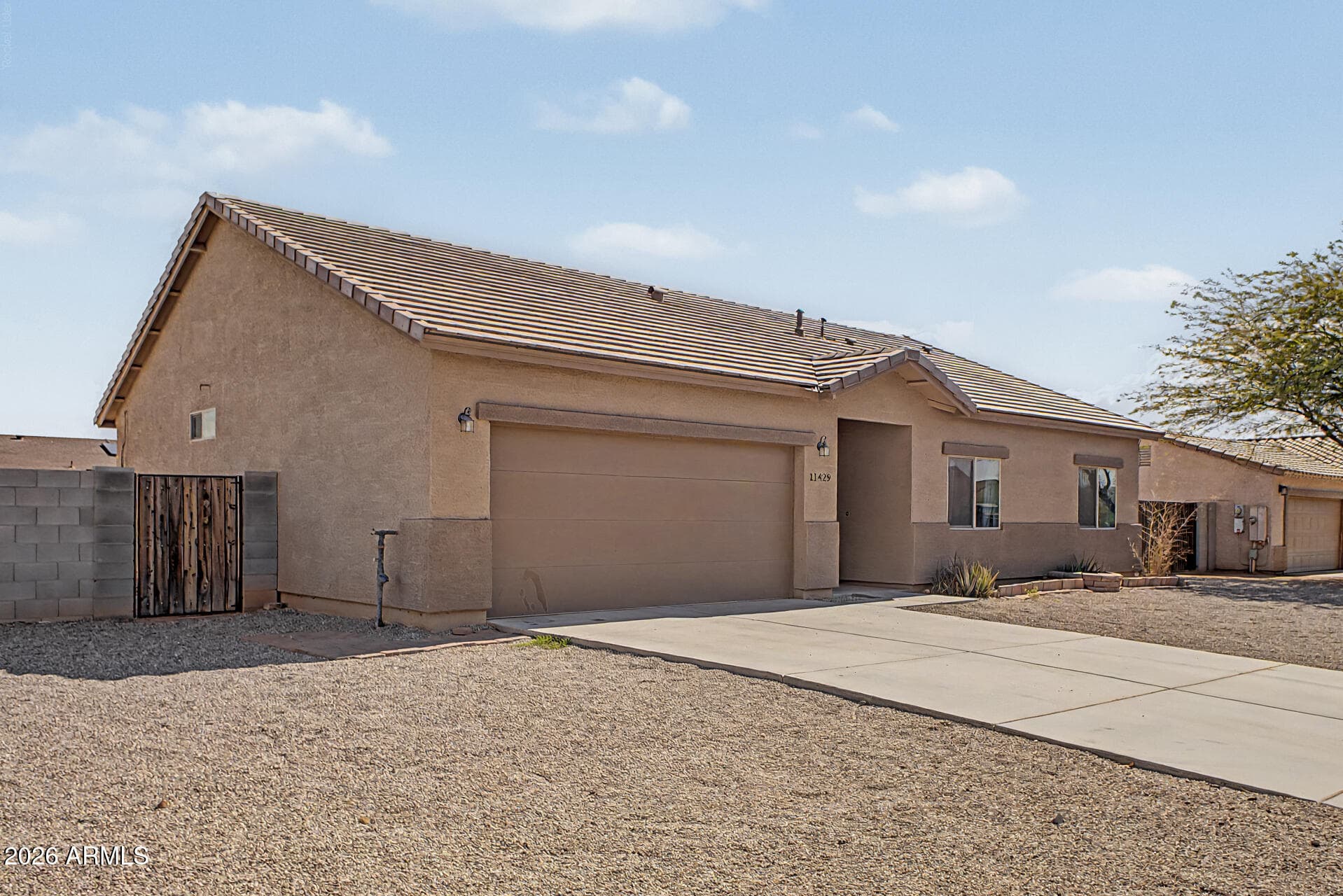 11429 W MADERO Drive, Arizona City, AZ 85123 — photo 2 of 31