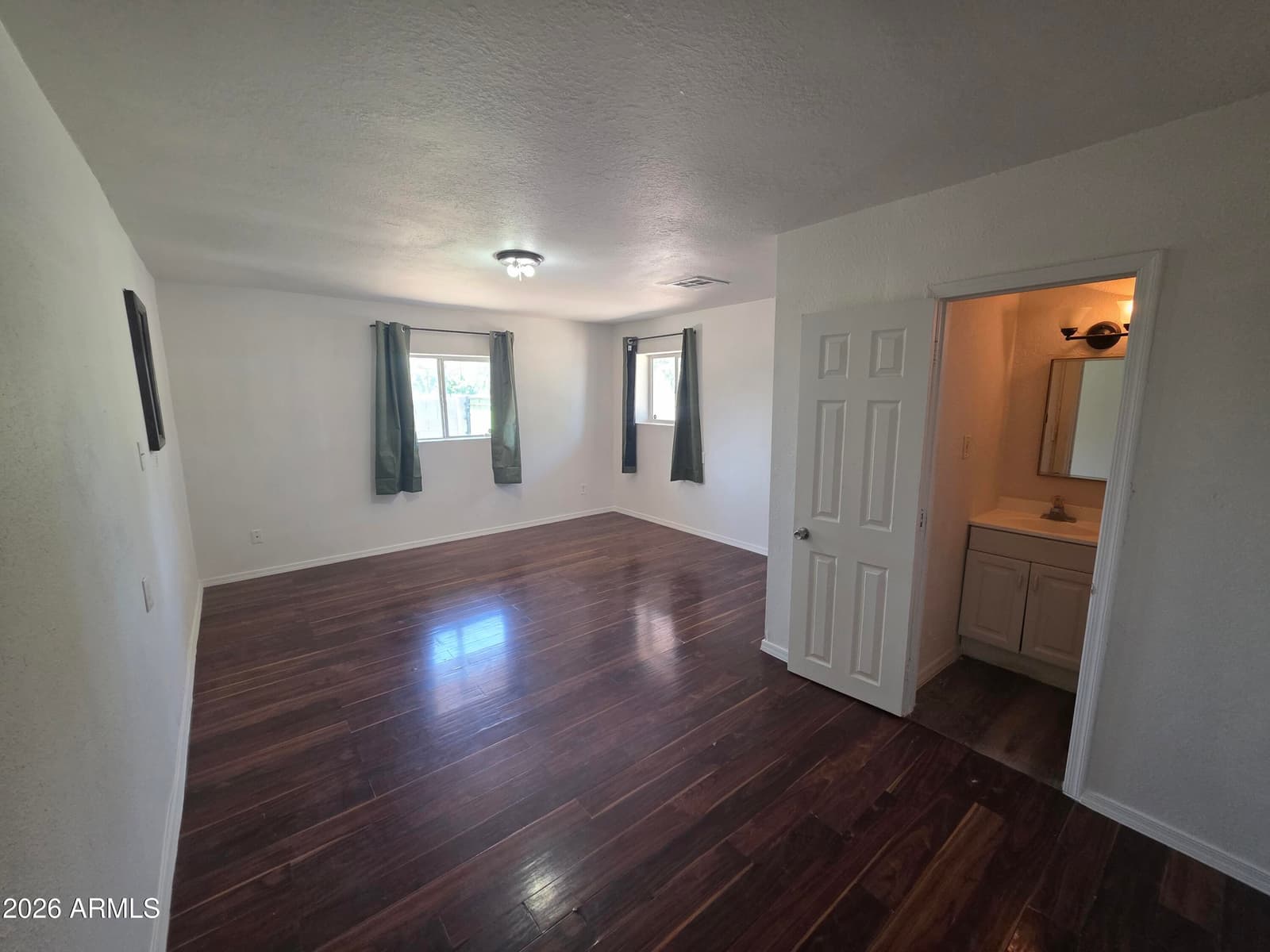 5841 W MACKENZIE Drive, Phoenix, AZ 85031 — photo 15 of 29